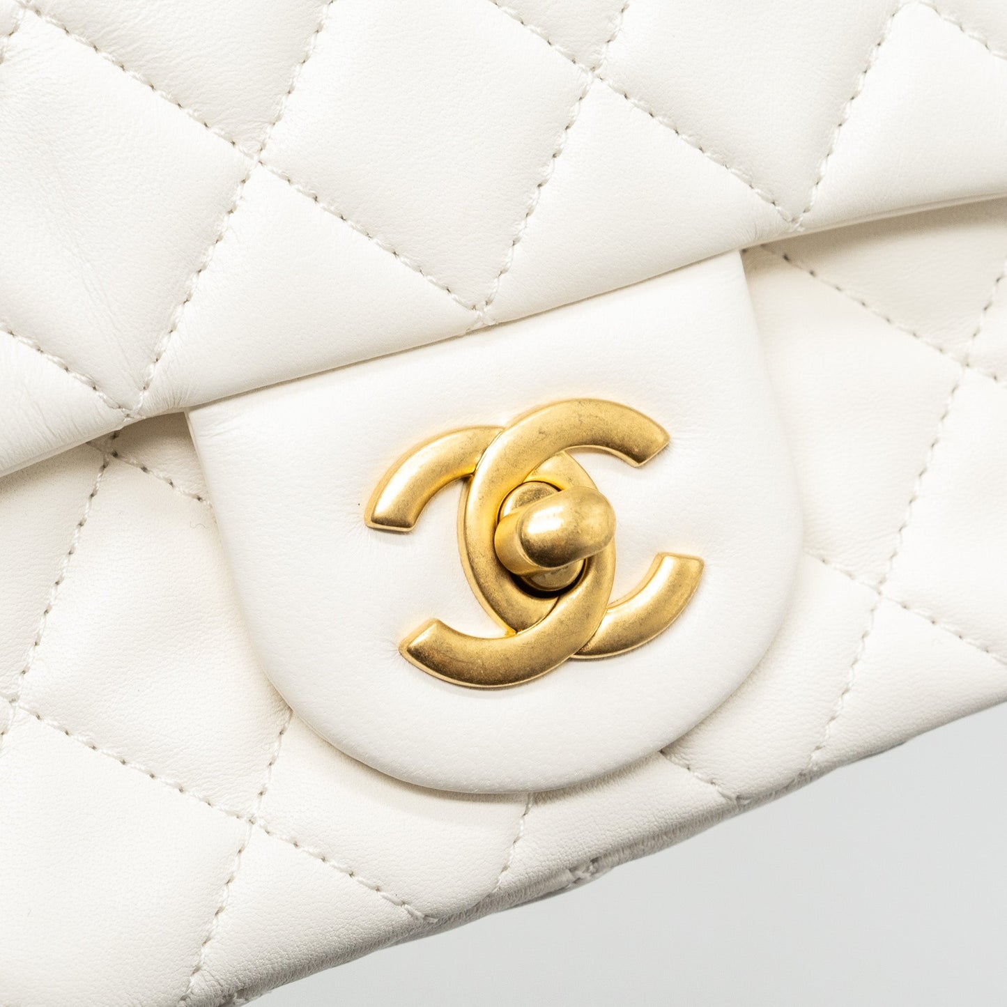 Chanel Pearl crush mini square flap bag lambskin white  (microchip)