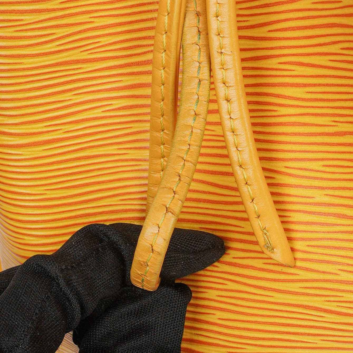 Louis Vuitton Noe GM Yellow EPI Leather Shoulder Bag