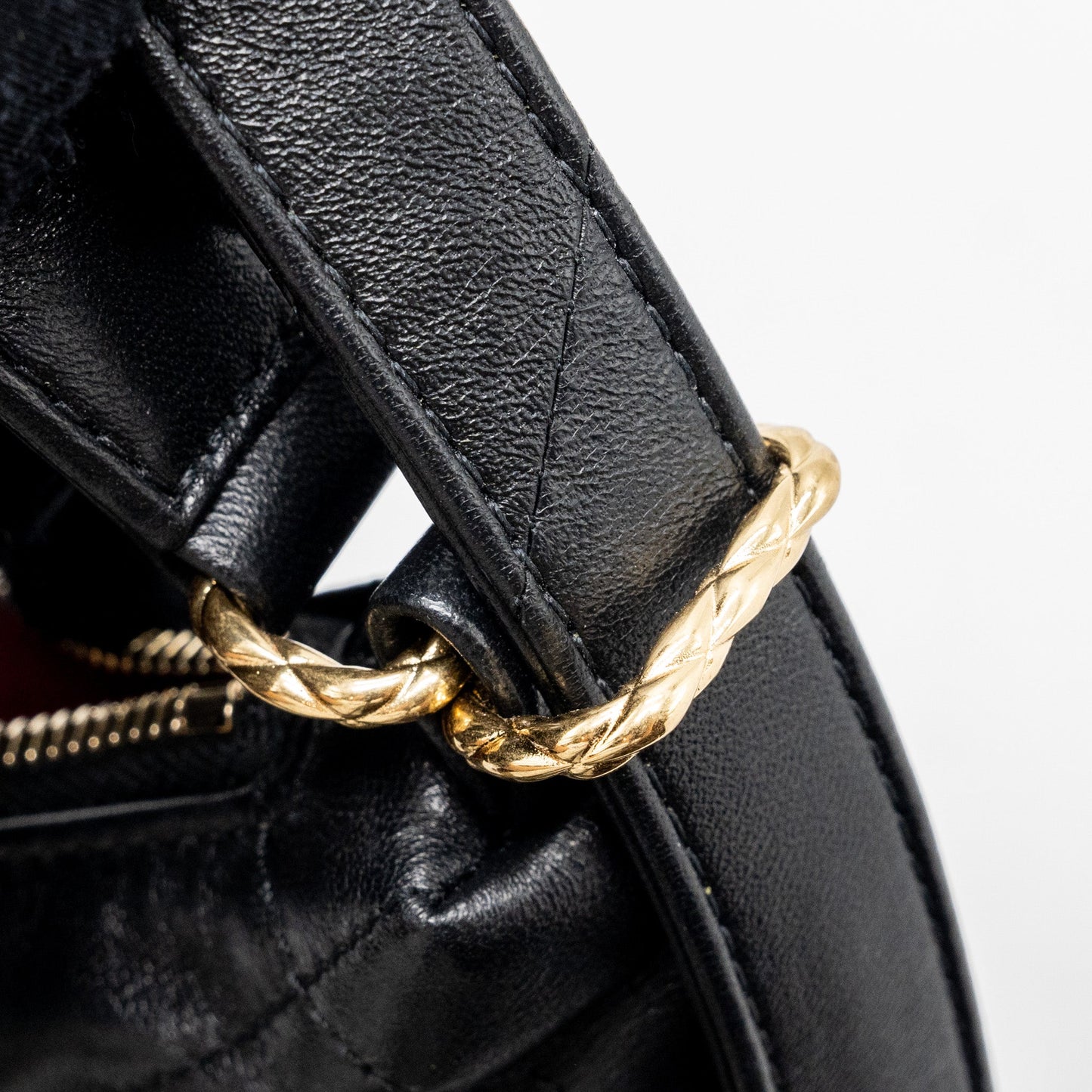 Chanel 22B hobo bag lambskin black  (microchip)