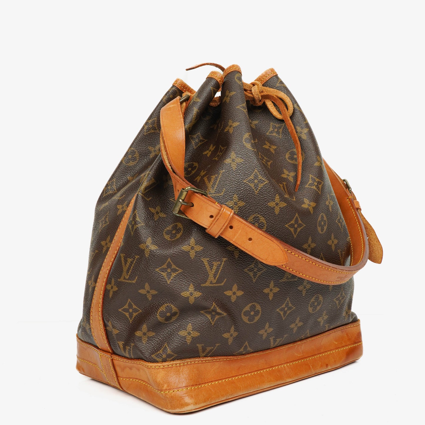 Louis Vuitton Noe GM Monogram Canvas Shoulder Bag