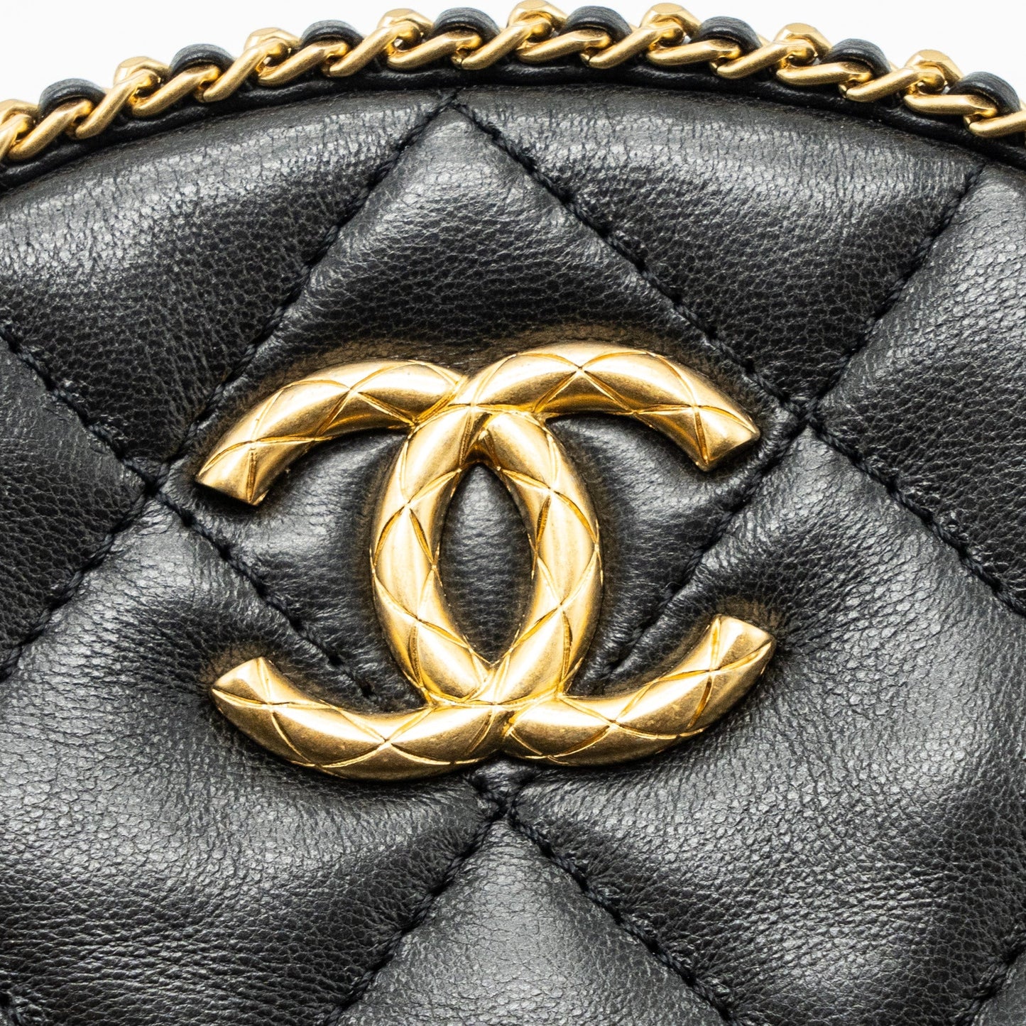 Chanel Round Vanity With Chain Lambskin Black  (microchip) no