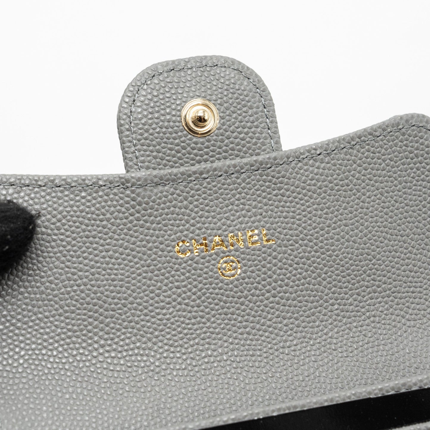 Chanel classic flap card holder caviar grey L (microchip)