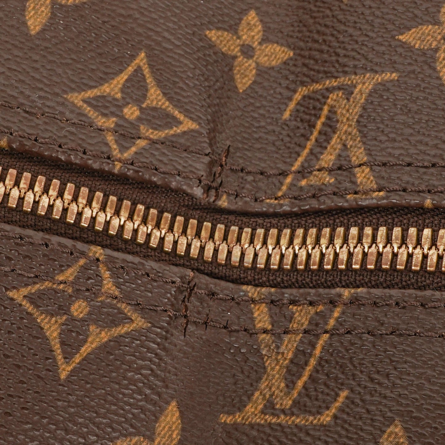 Louis Vuitton Cruiser 40 Monogram Canvas Travel Bag