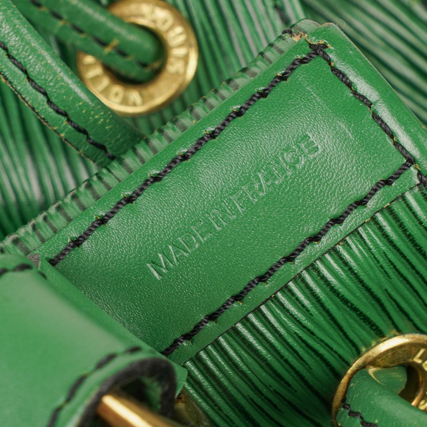 Louis Vuitton Noe Grande GM Green EPI Leather Shoulder Bag
