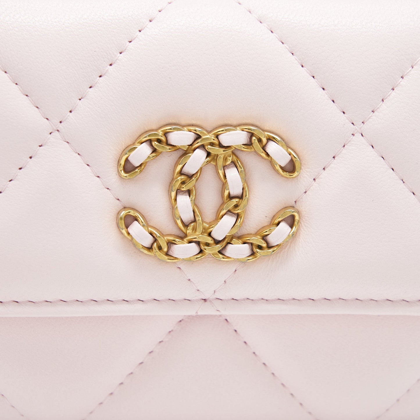 Chanel 19 Flap Cardholder Lambskin Light Pink