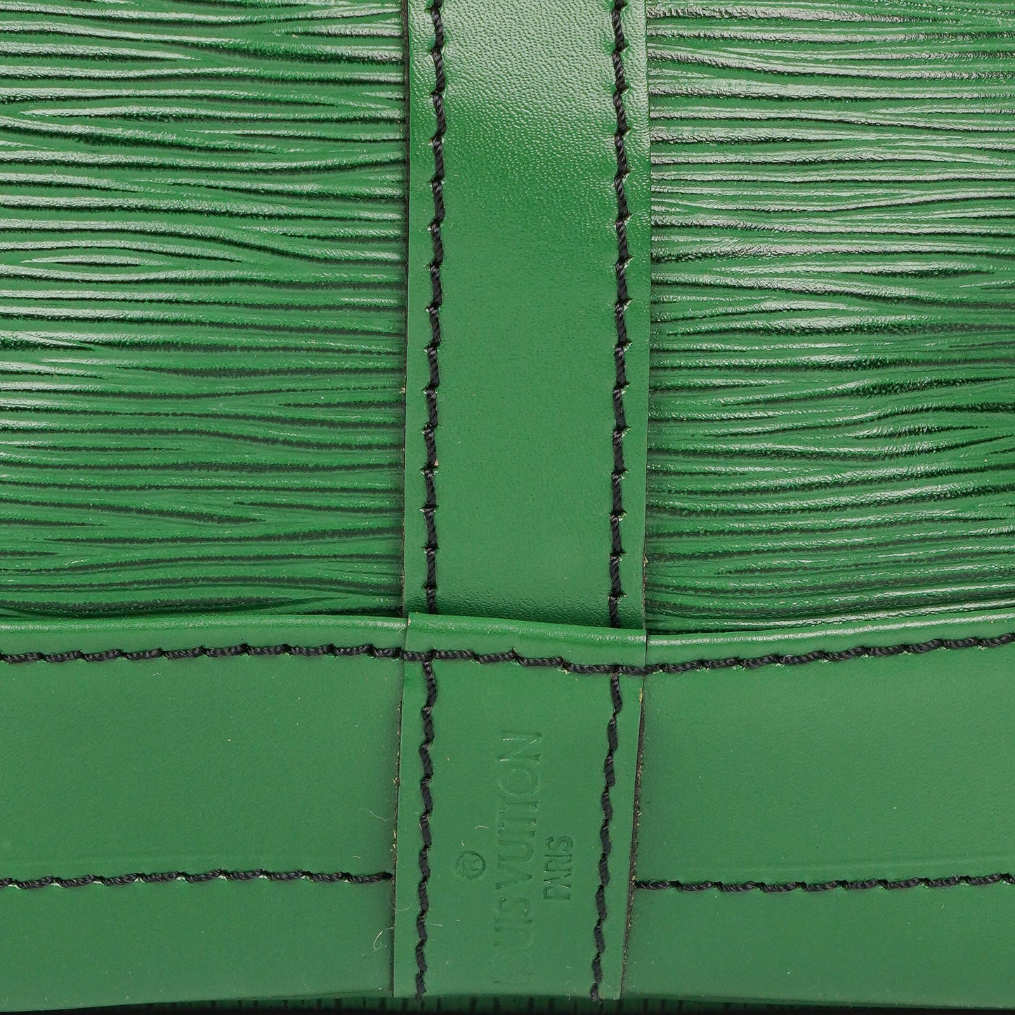 Louis Vuitton Noe Grande GM Green EPI Leather Shoulder Bag