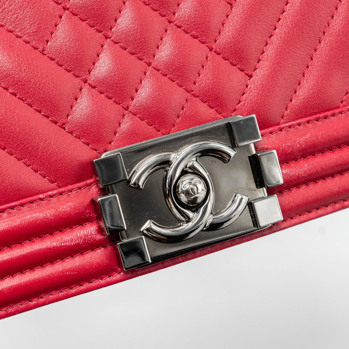 Chanel small boy bag calfskin red