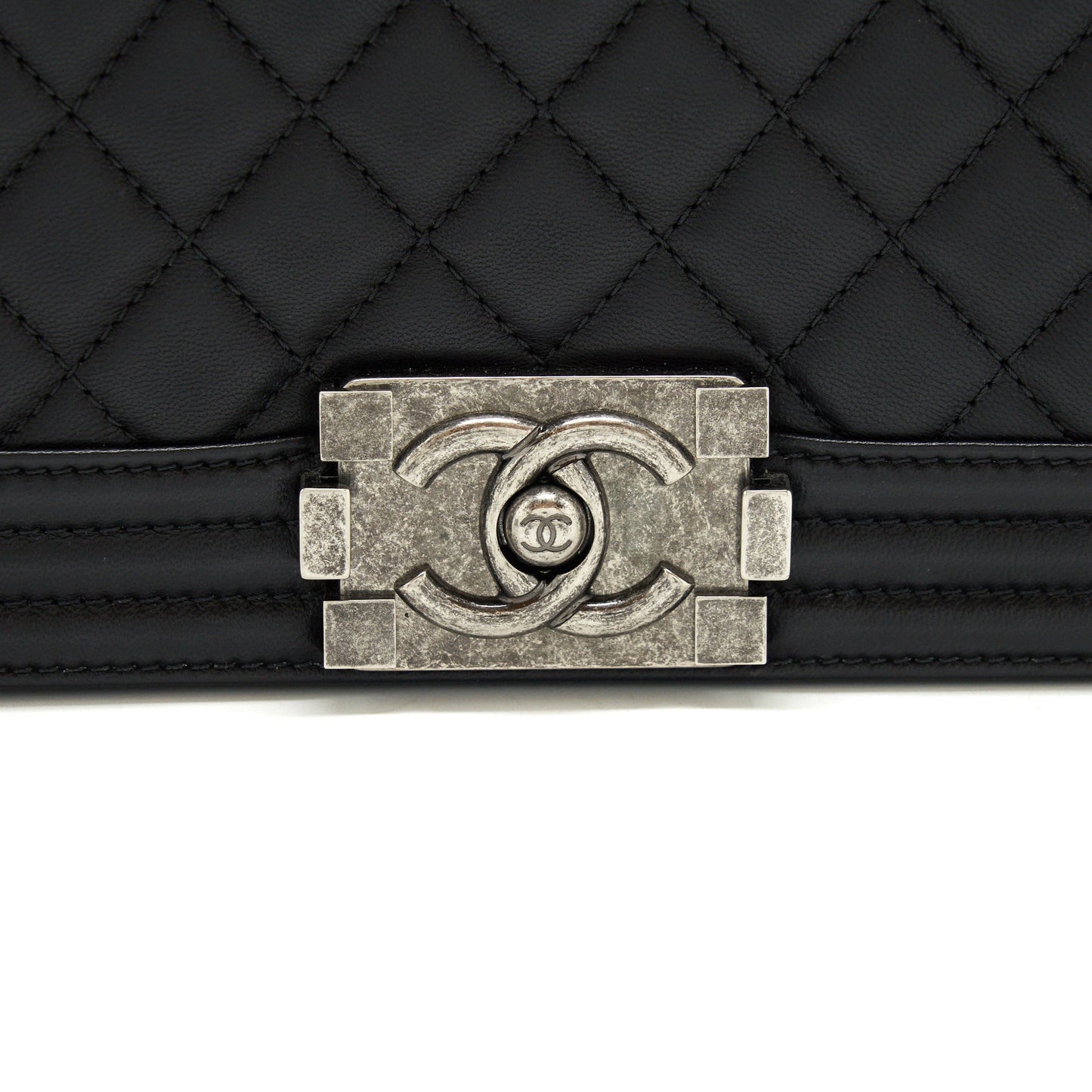 Chanel medium boy black Lambskin Ruthenium