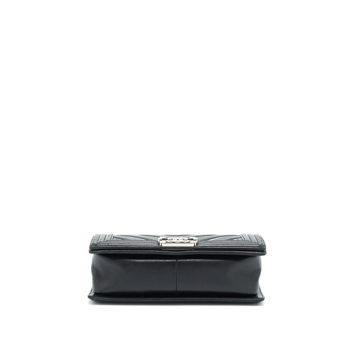 Chanel Medium Boy Chevron Lambskin Black/Silver