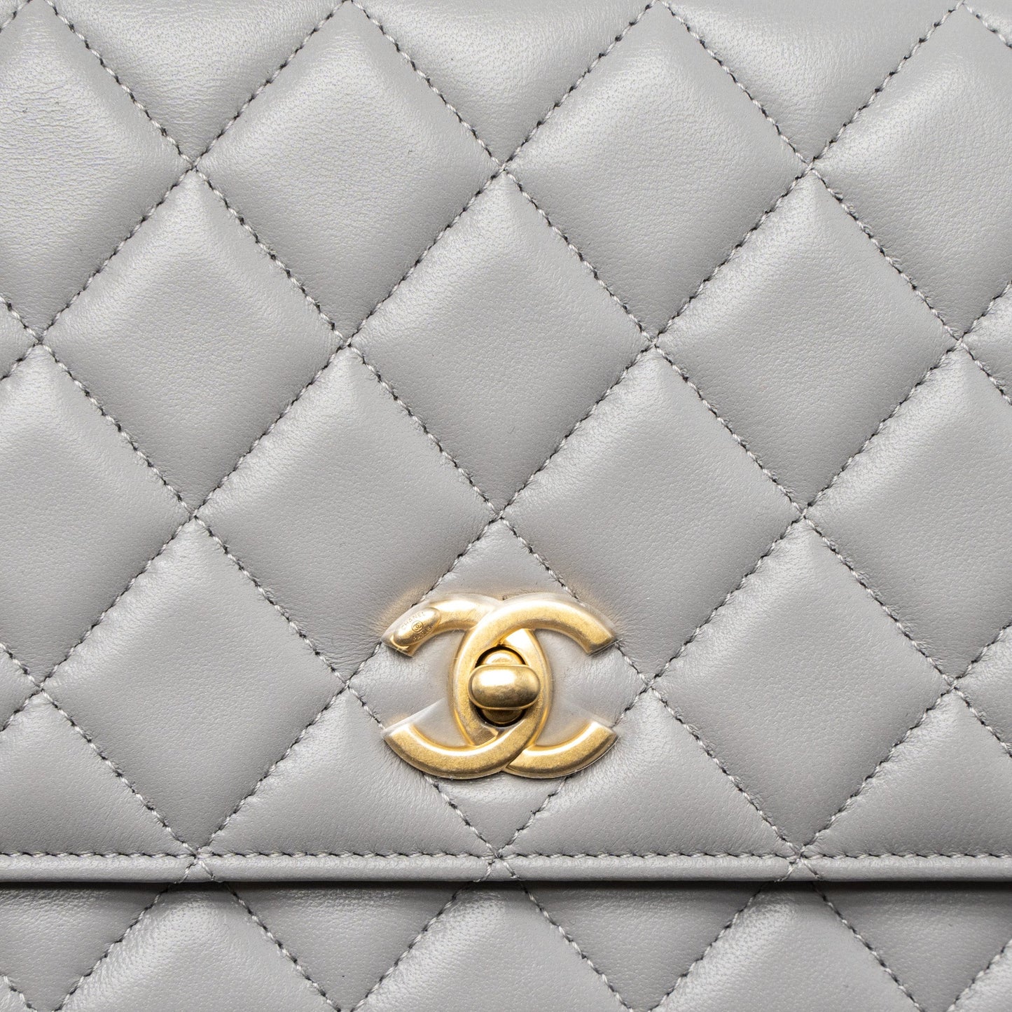 Chanel Pearl Crush Wallet on Chain Lambskin Light Grey Brushed  (Microchip)