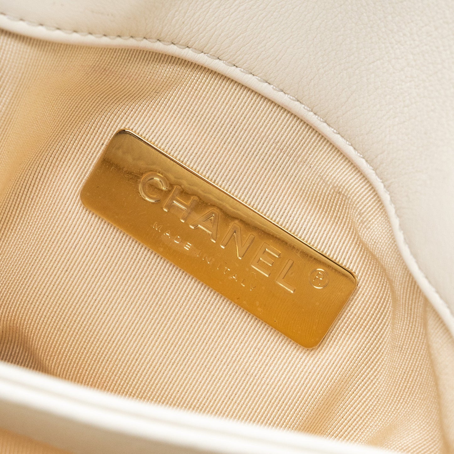 Chanel quilted mini flap bag Calfskin white