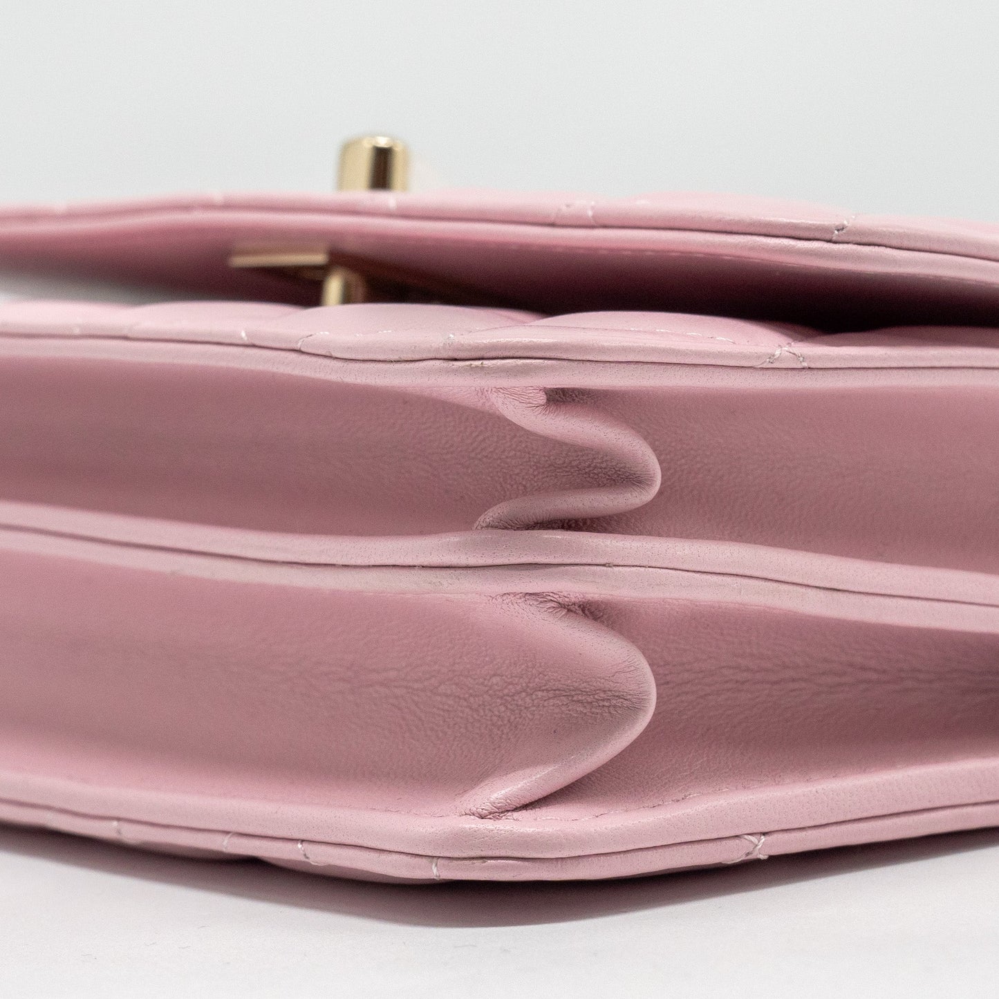 Chanel Pearl Detailed Top Handel Wallet On Chain Lambskin Pink L (Microchip)