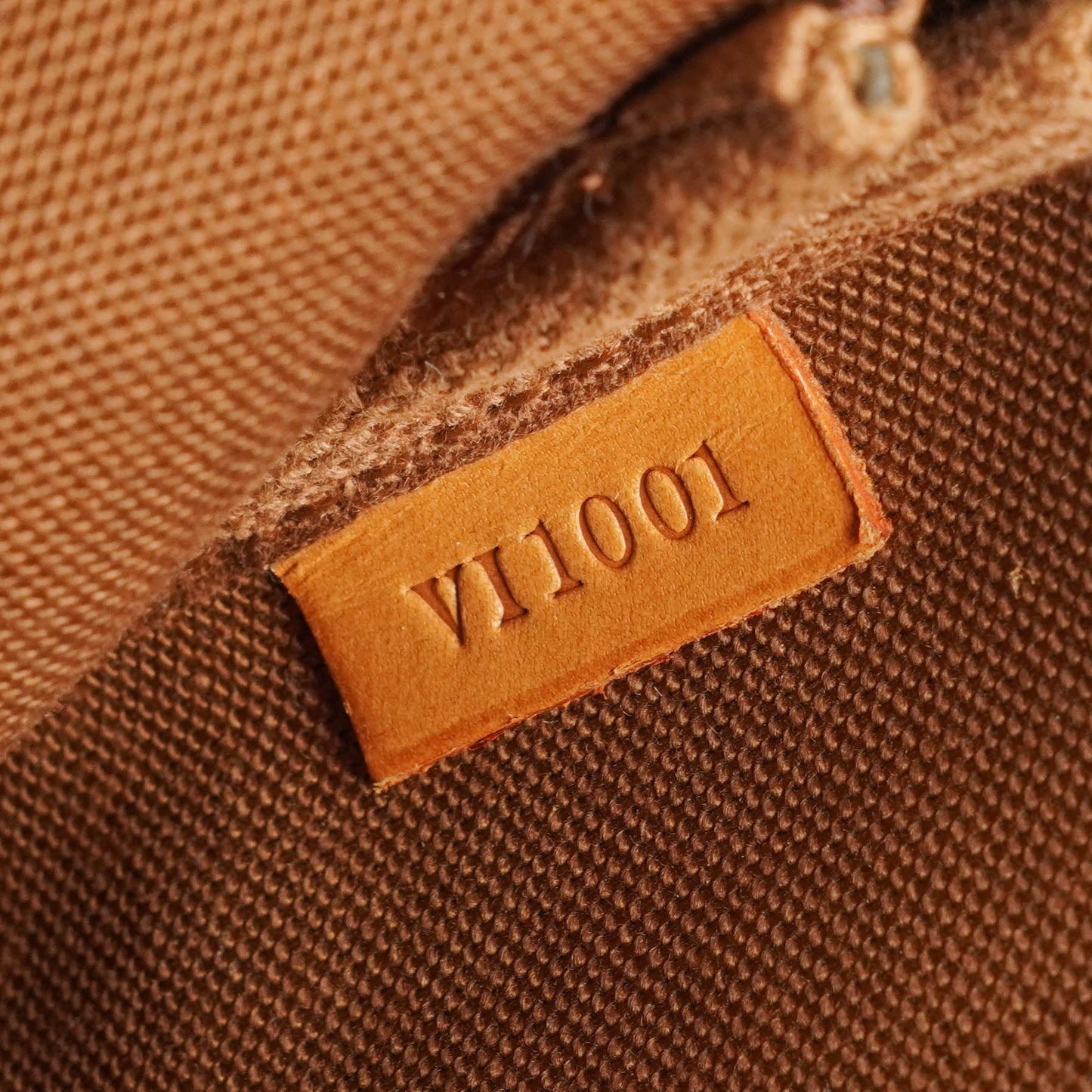 Louis Vuitton Pochette Accessoires Monogram Canvas Clutch Handbag