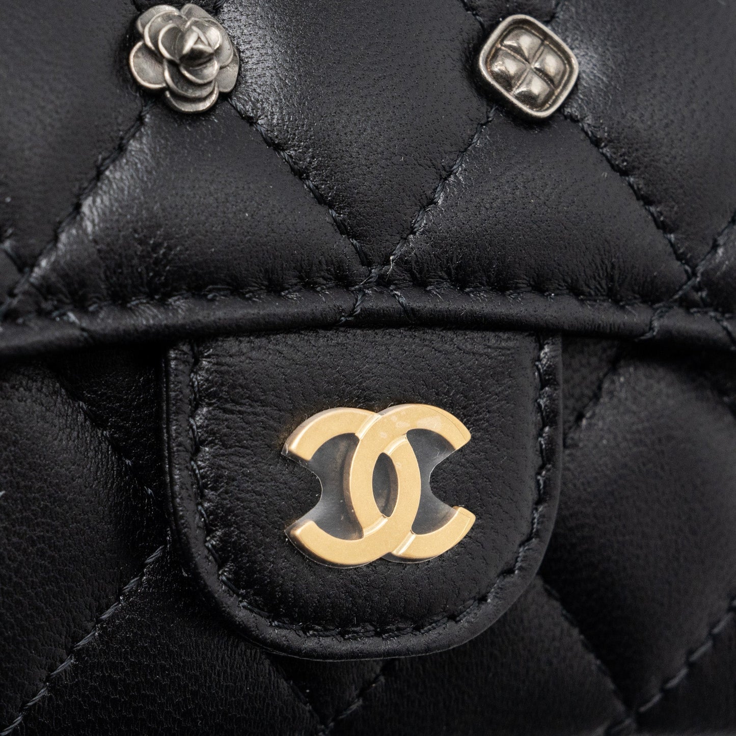 Chanel 23b Flap Card Holder Lambskin (Microchip)