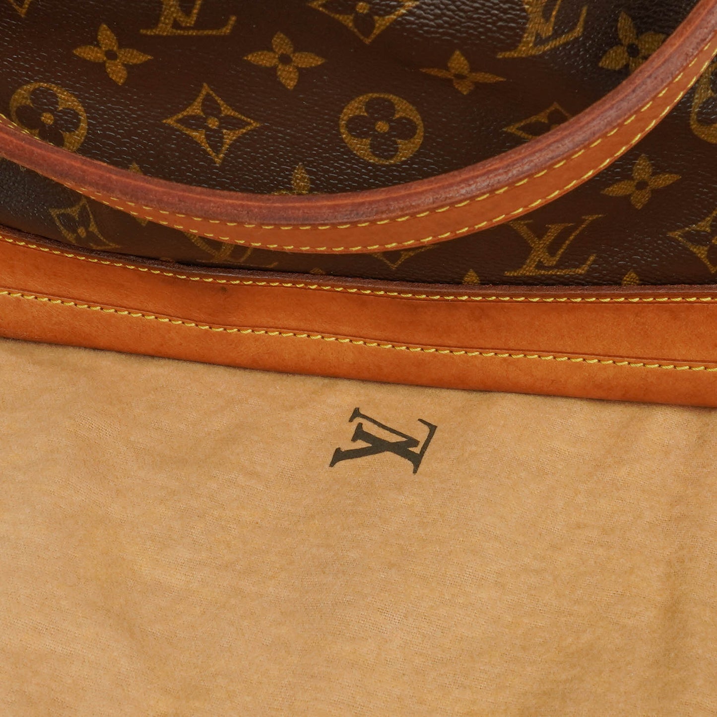 Louis Vuitton Noe GM Monogram Canvas Shoulder Bag
