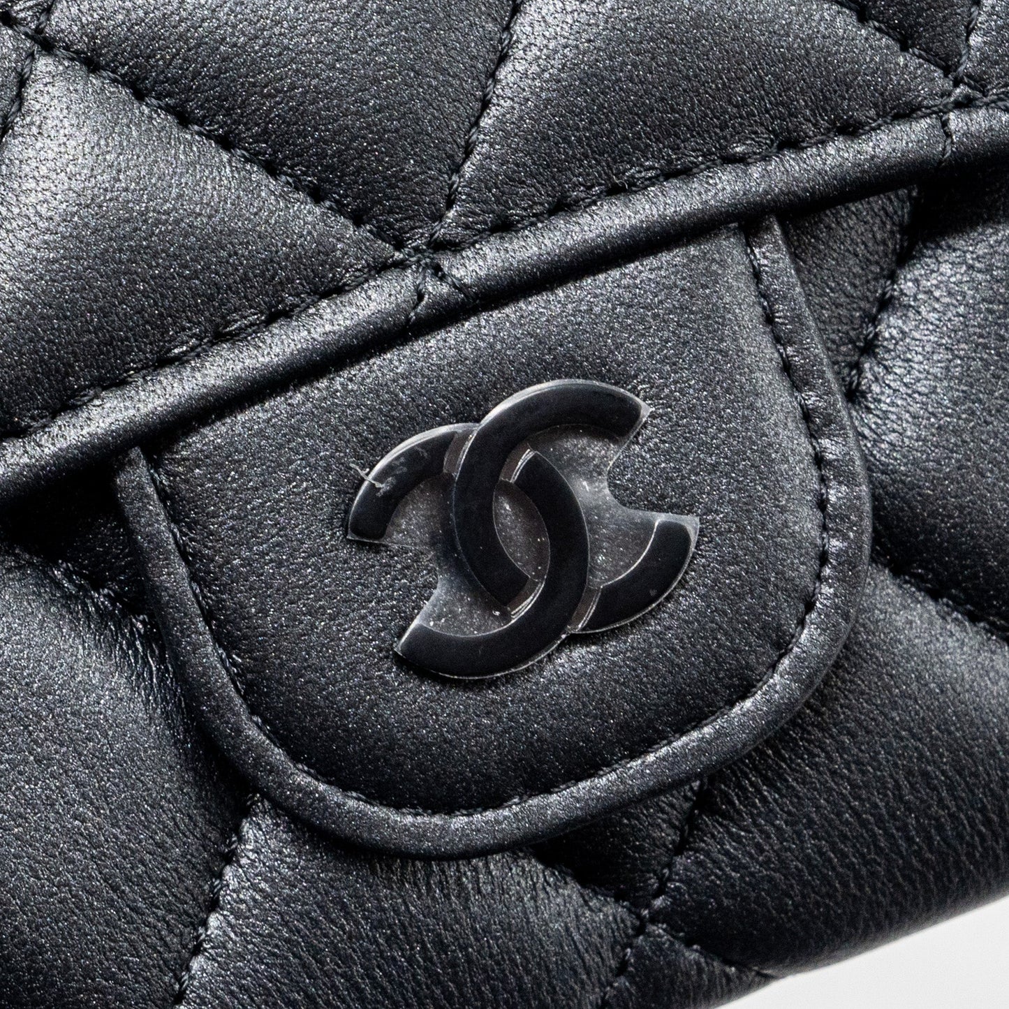 Chanel Classic Flap Card Holder Lambskin So Black  (microchip)