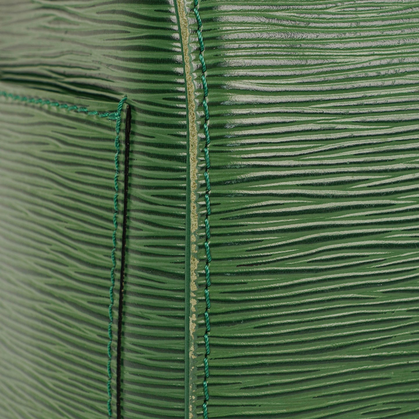 Louis Vuitton  30 Green EPI Leather Handbag