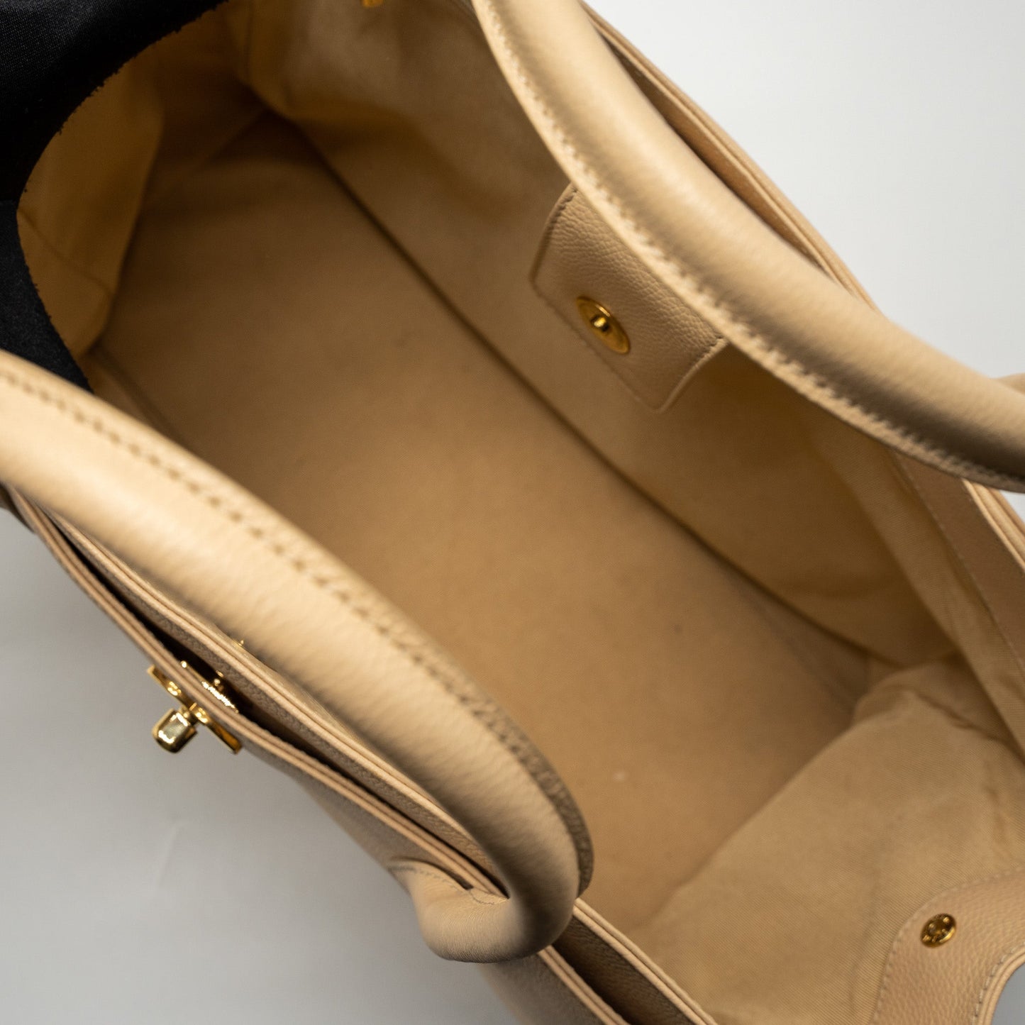 Chanel Cerf Tote Bag Grained Calfskin Beige