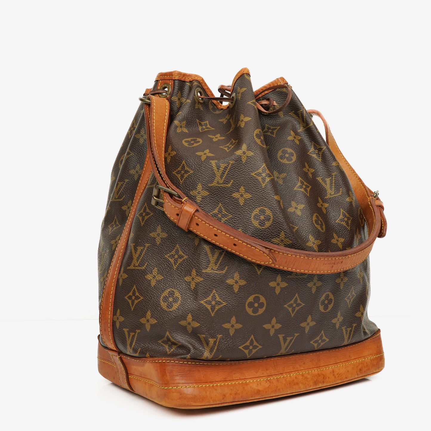 Louis Vuitton Noe GM Monogram Canvas Shoulder Bag