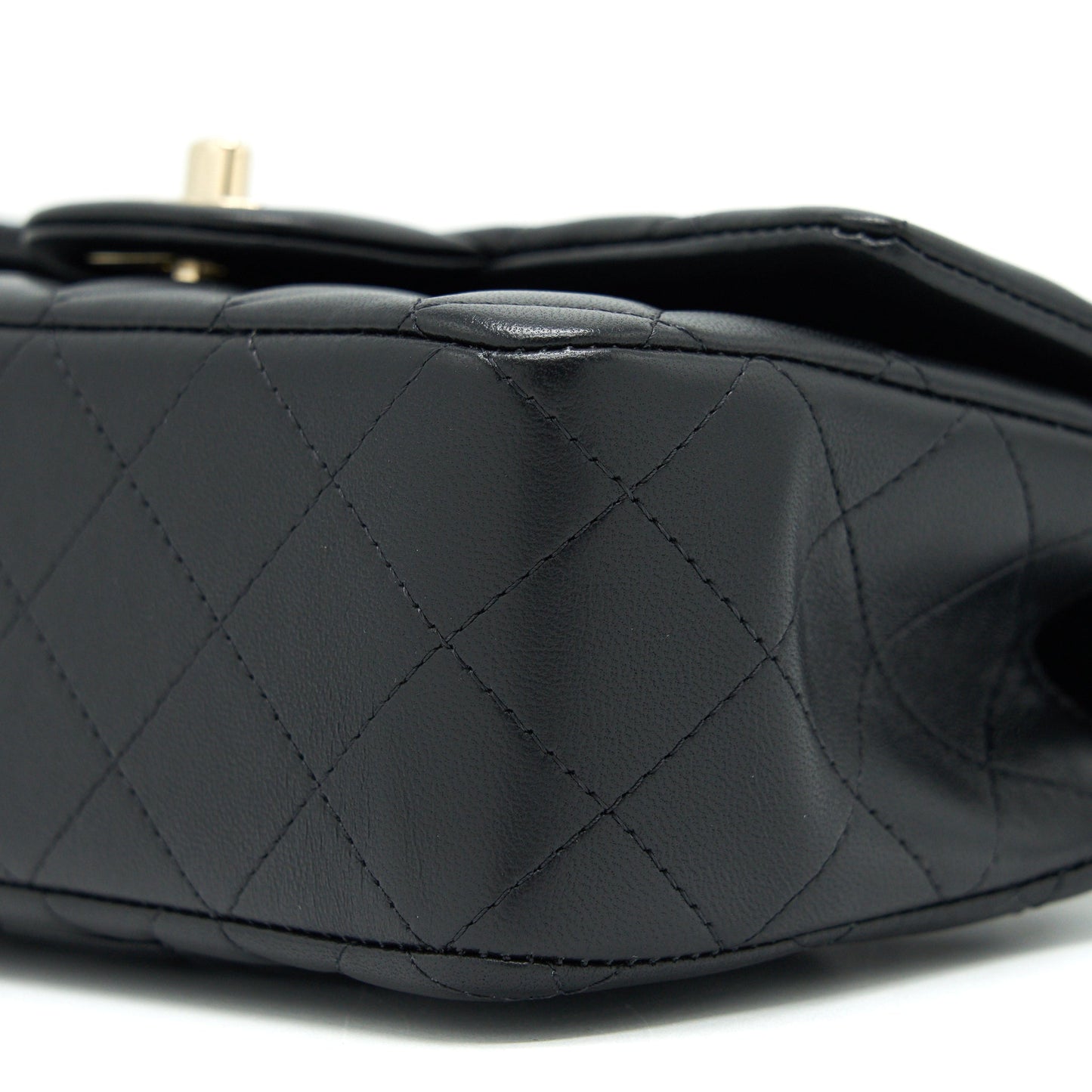 Chanel 21K top handle mini Rectangular flap Bag Black L