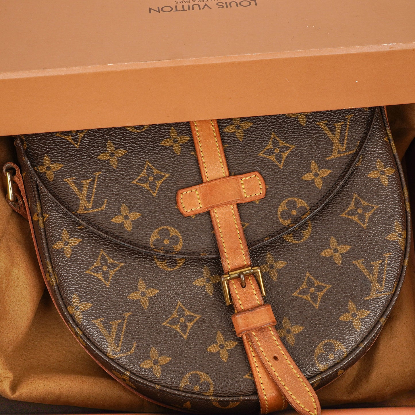 Louis Vuitton Chantilly MM Monogram Canvas Crossbody Bag
