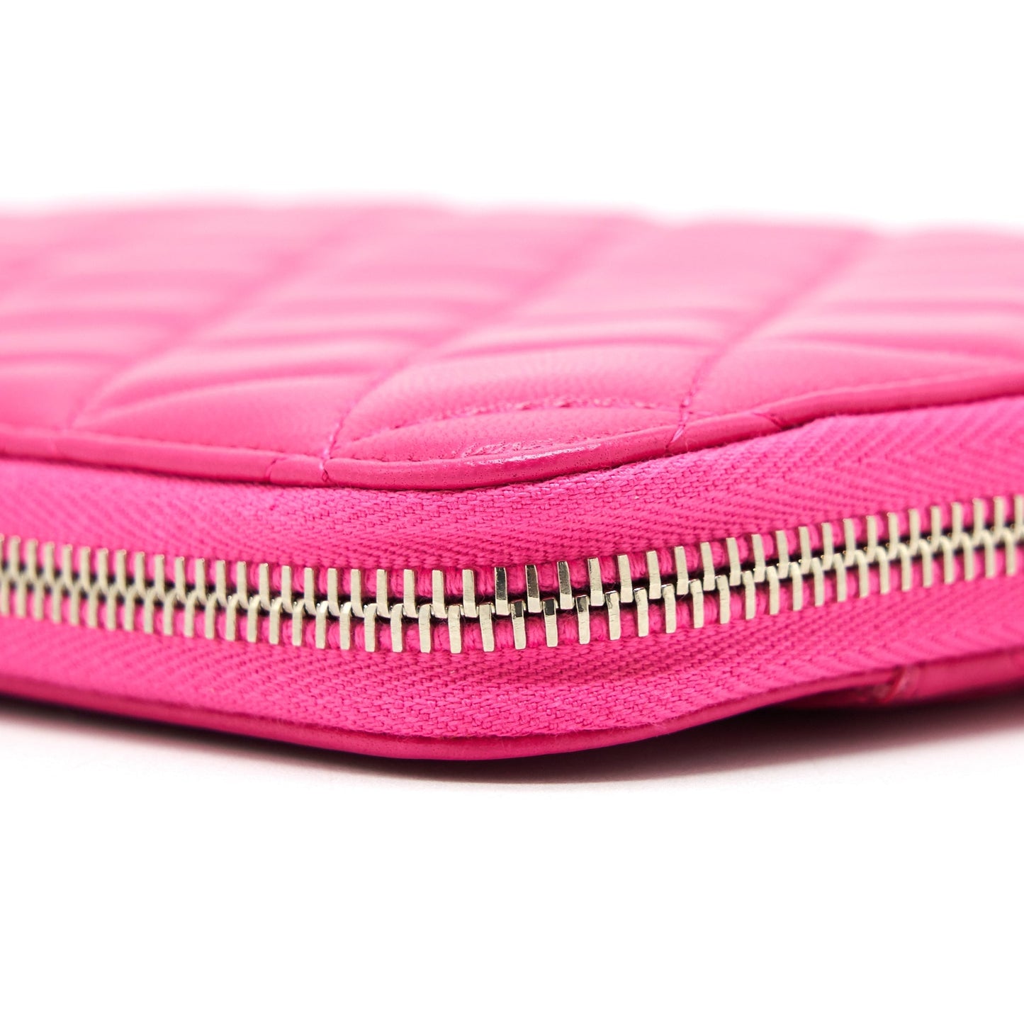 Chanel Quilted Zipper Clutch Lambskin Pink