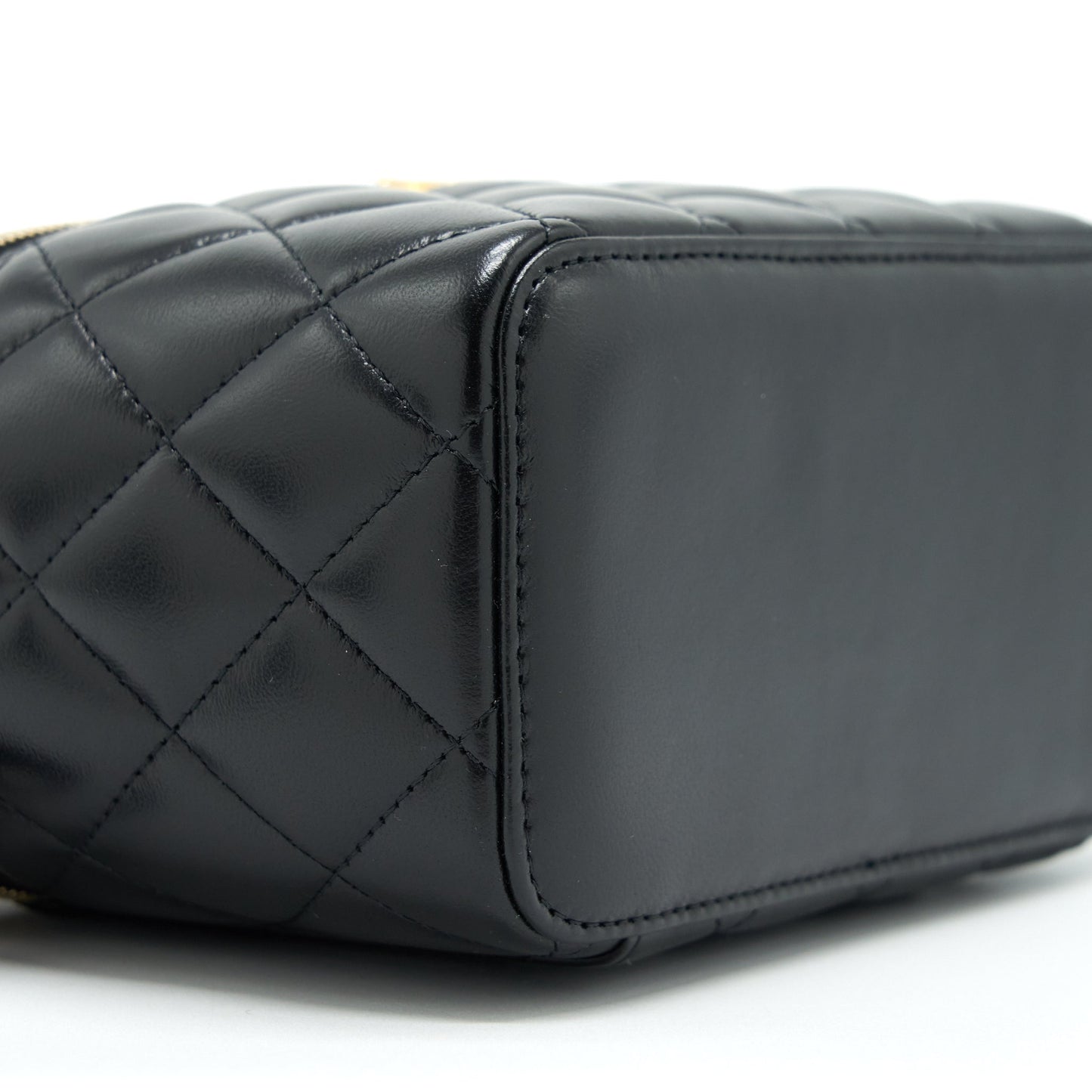 Chanel 22S Letter Top Handle Long Vanity With Chain Lambskin Black