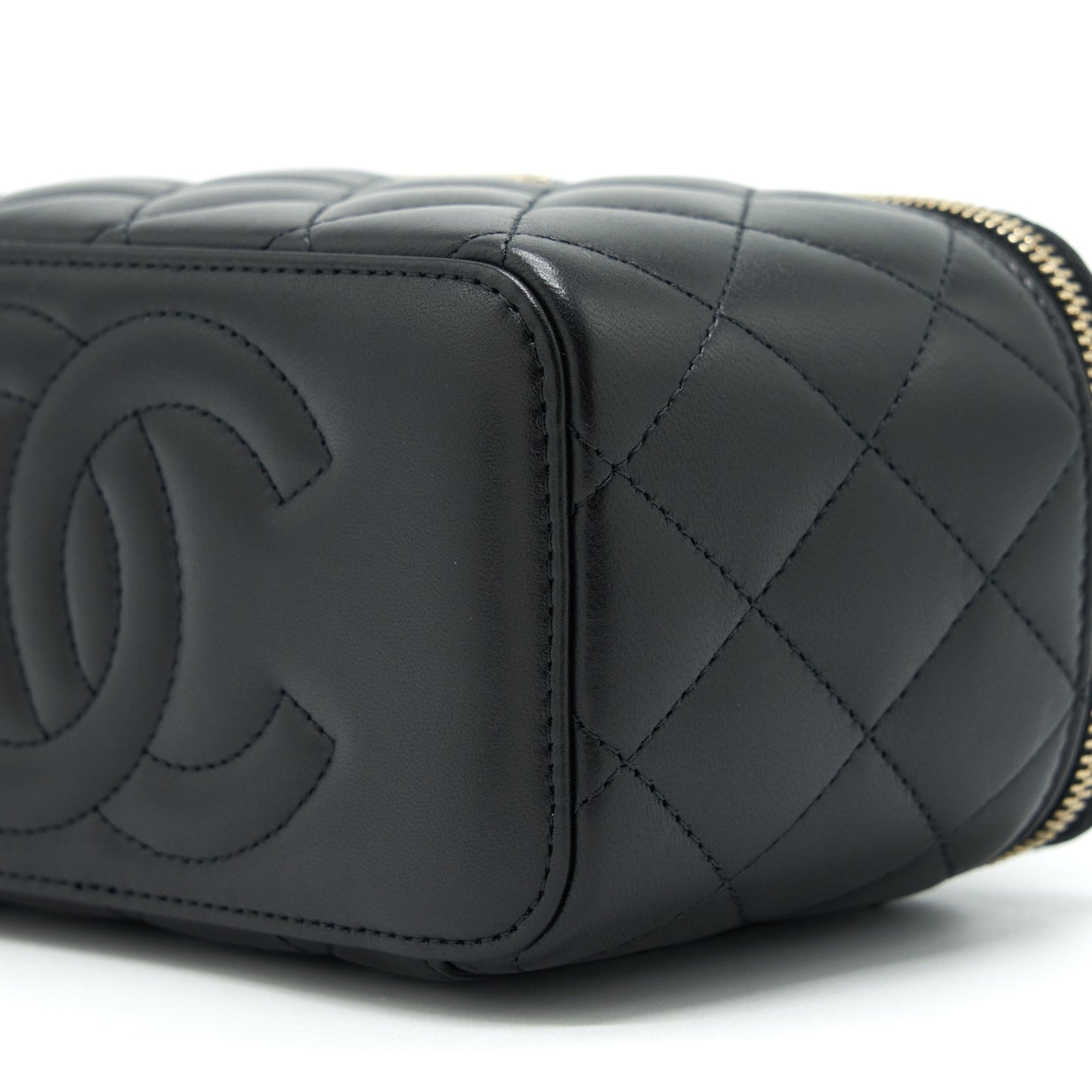 Chanel 22A Mini Top Handle Long Vanity With Chain Lambskin Black L (Microchip)