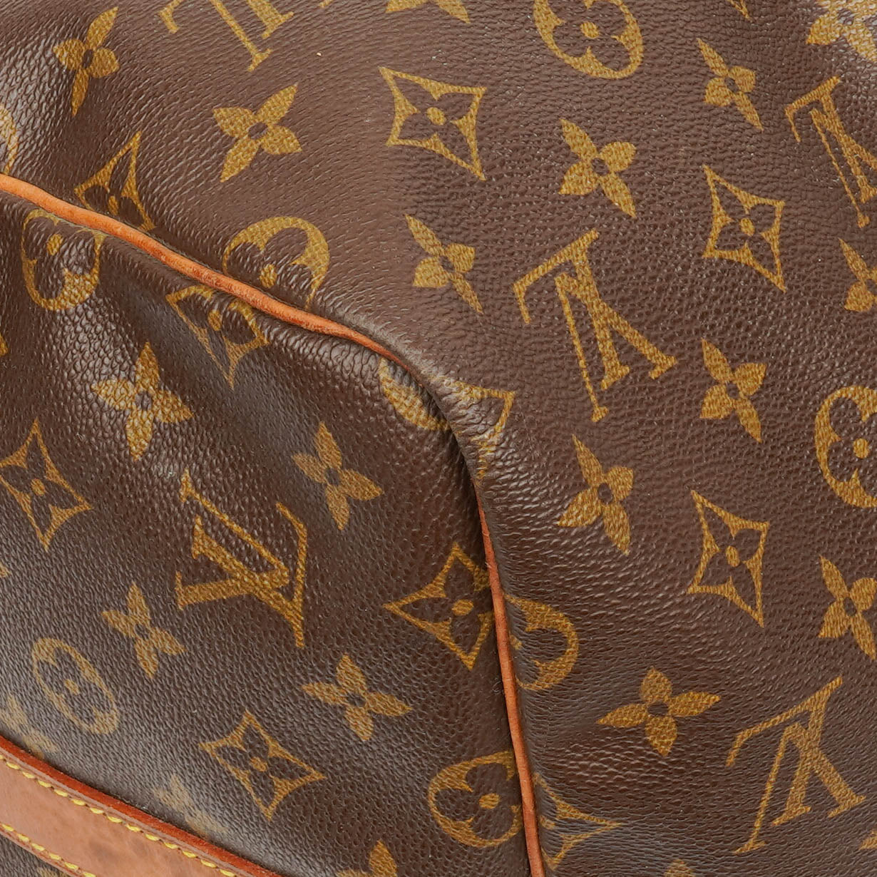 Louis Vuitton Keepall 55 Bandoulière Monogram Canvas Travel Bag