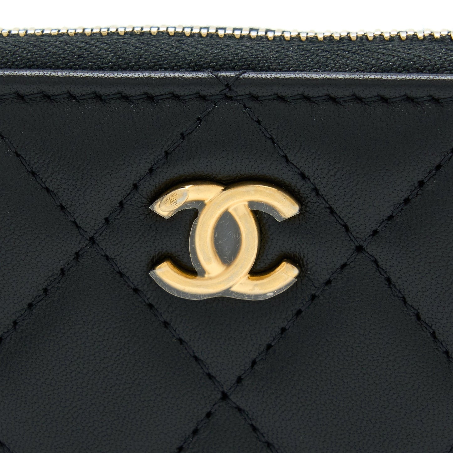 Chanel 22C Pearl Crush Card holder With Chain Lambskin Black