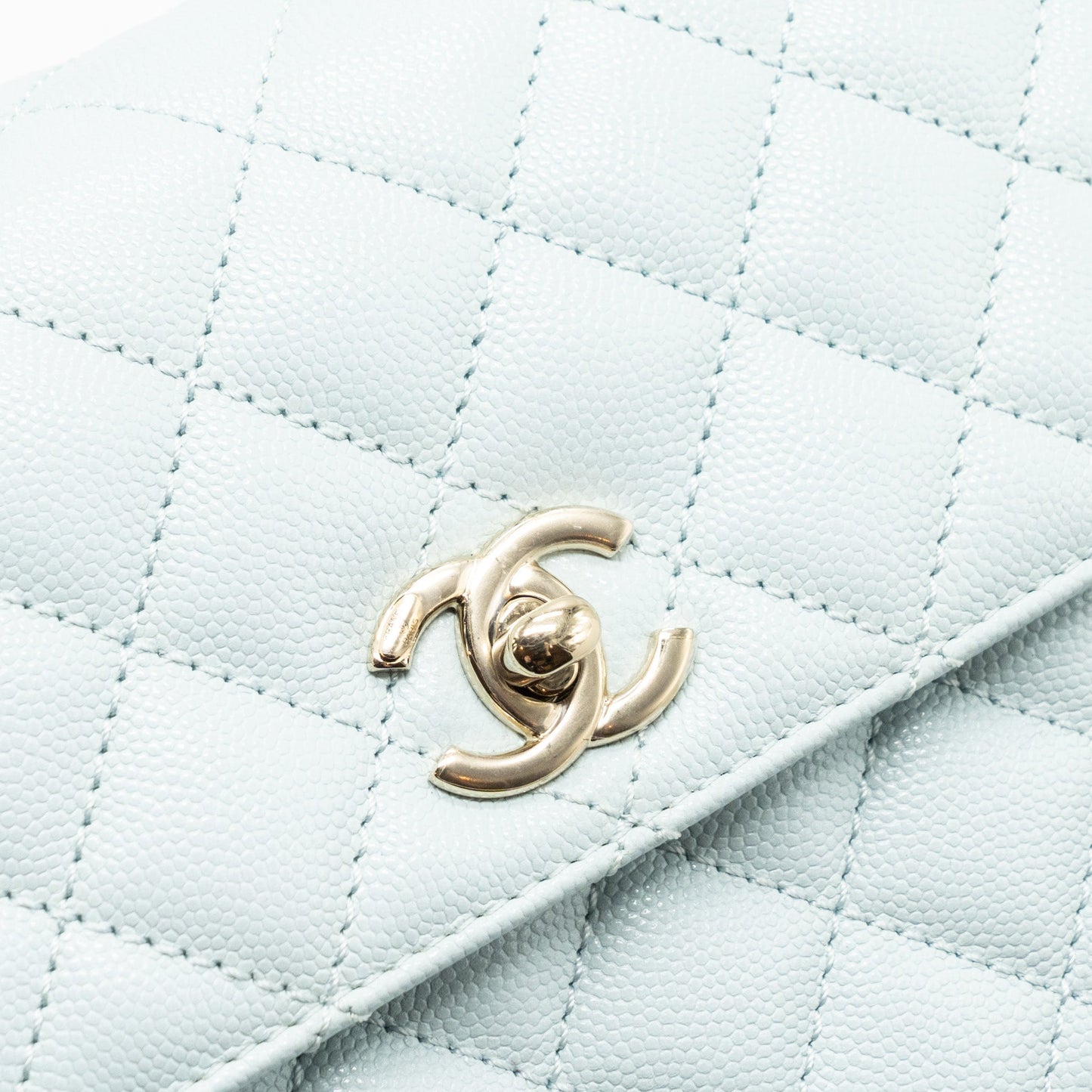 Chanel small coco handle caviar light blue L (microchip)