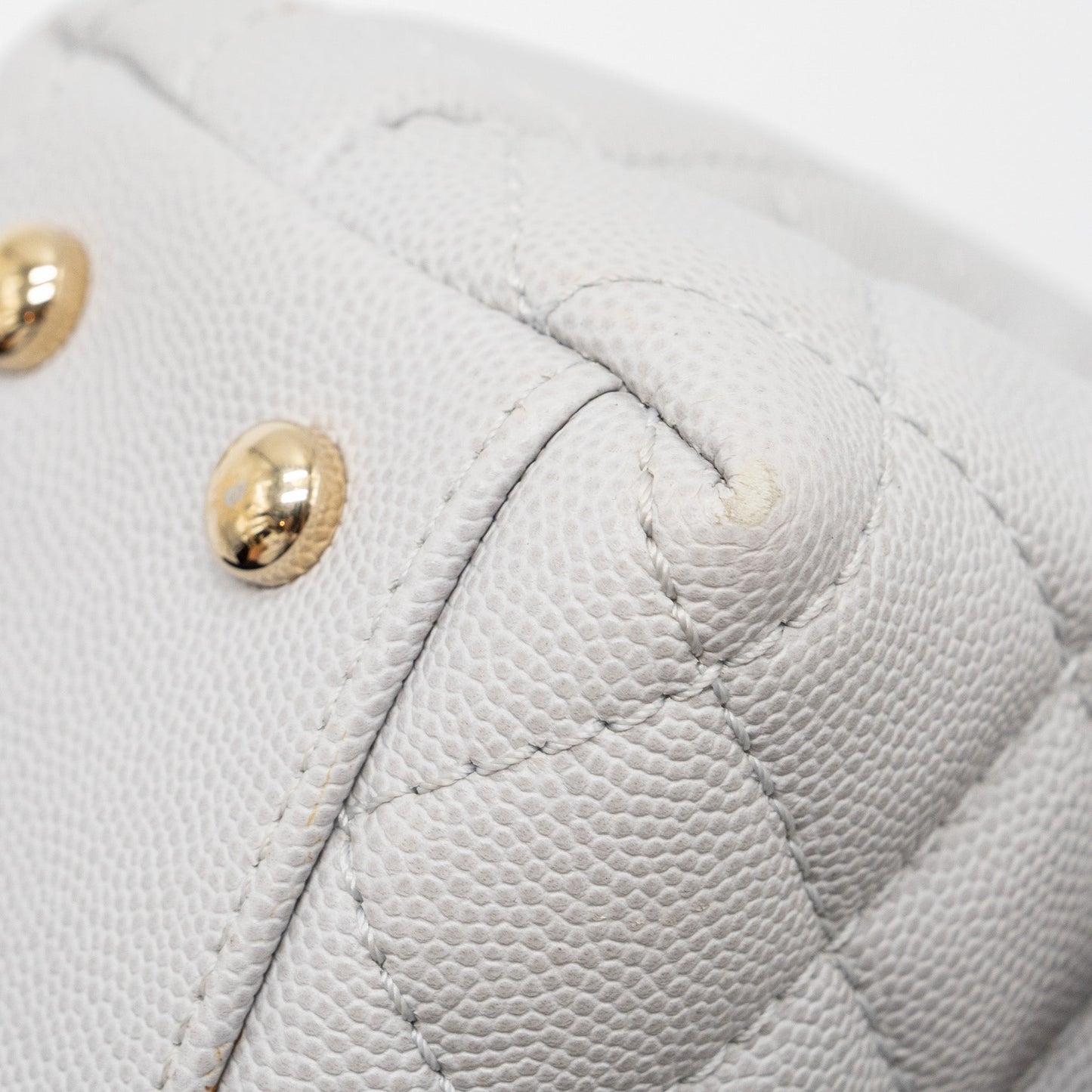 Chanel small coco handle caviar light grey L