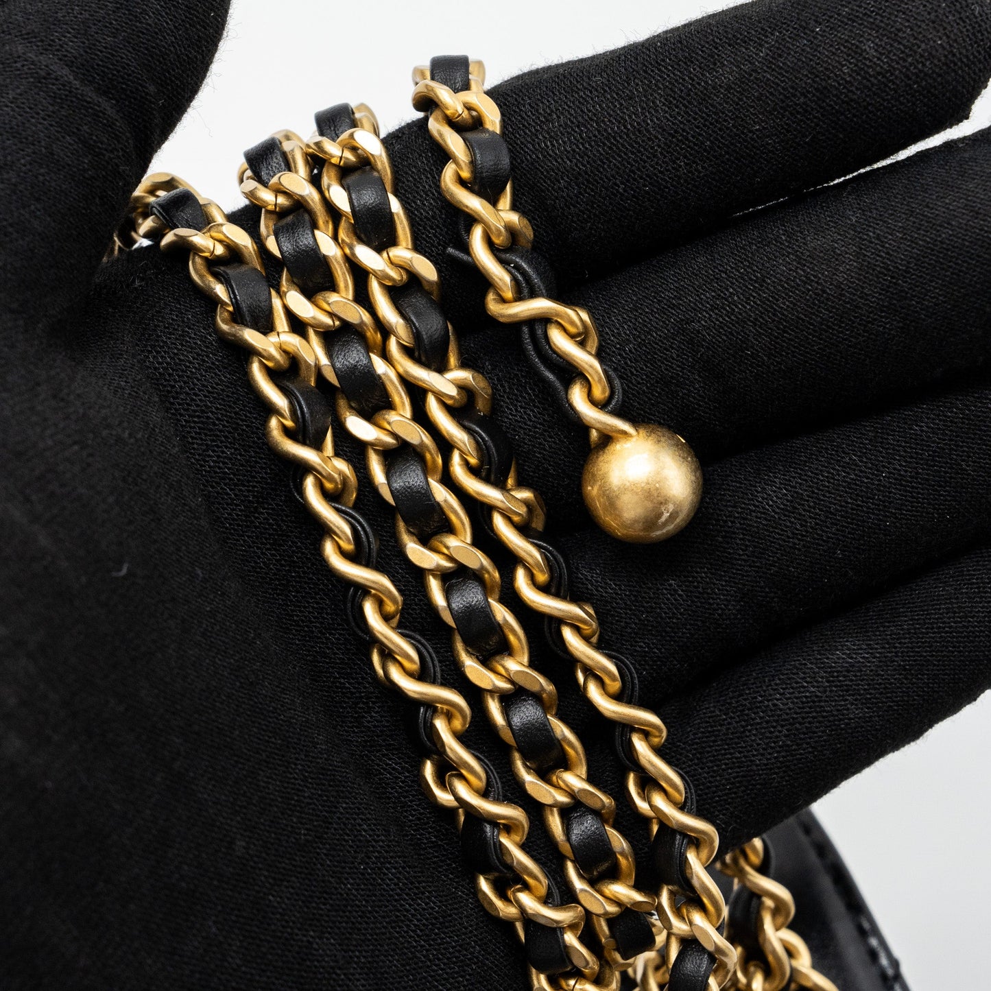 Chanel 24C gold crush flap bag calfskin black  (microchip)