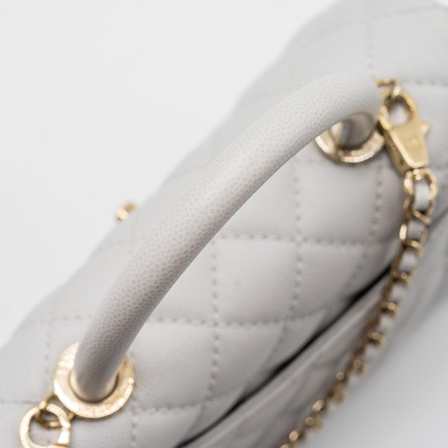 Chanel small coco handle caviar light grey L