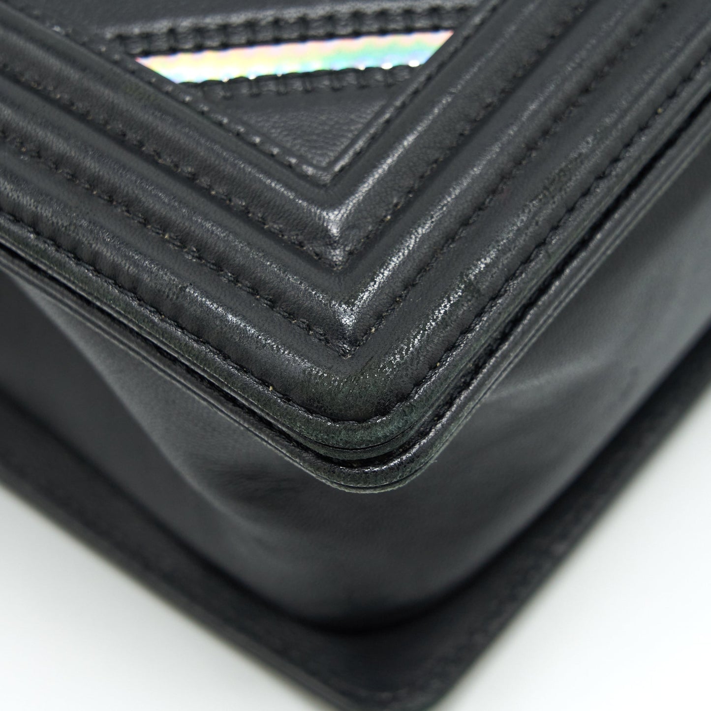 Chanel Medium Boy Chevron Lambskin Black/Silver