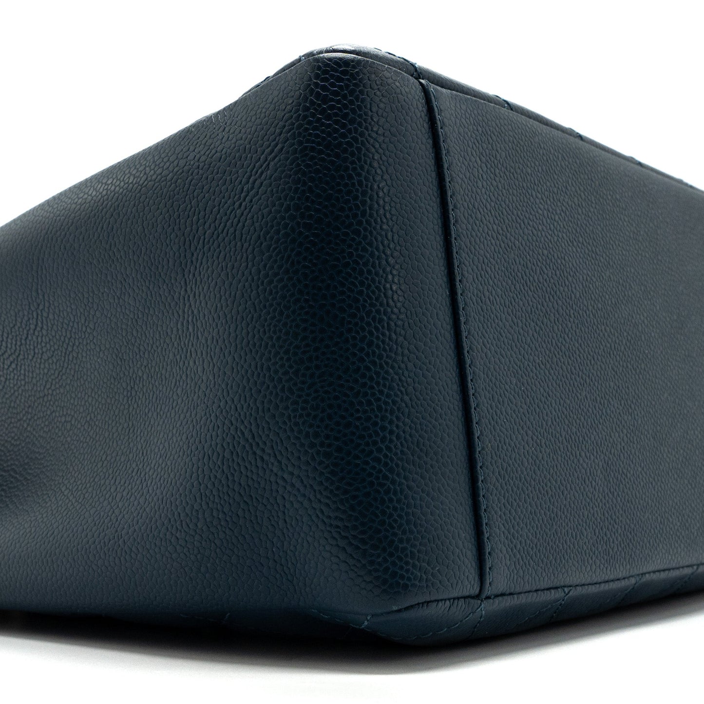 Chanel Grand Shopping Tote/ GST Caviar Dark Blue