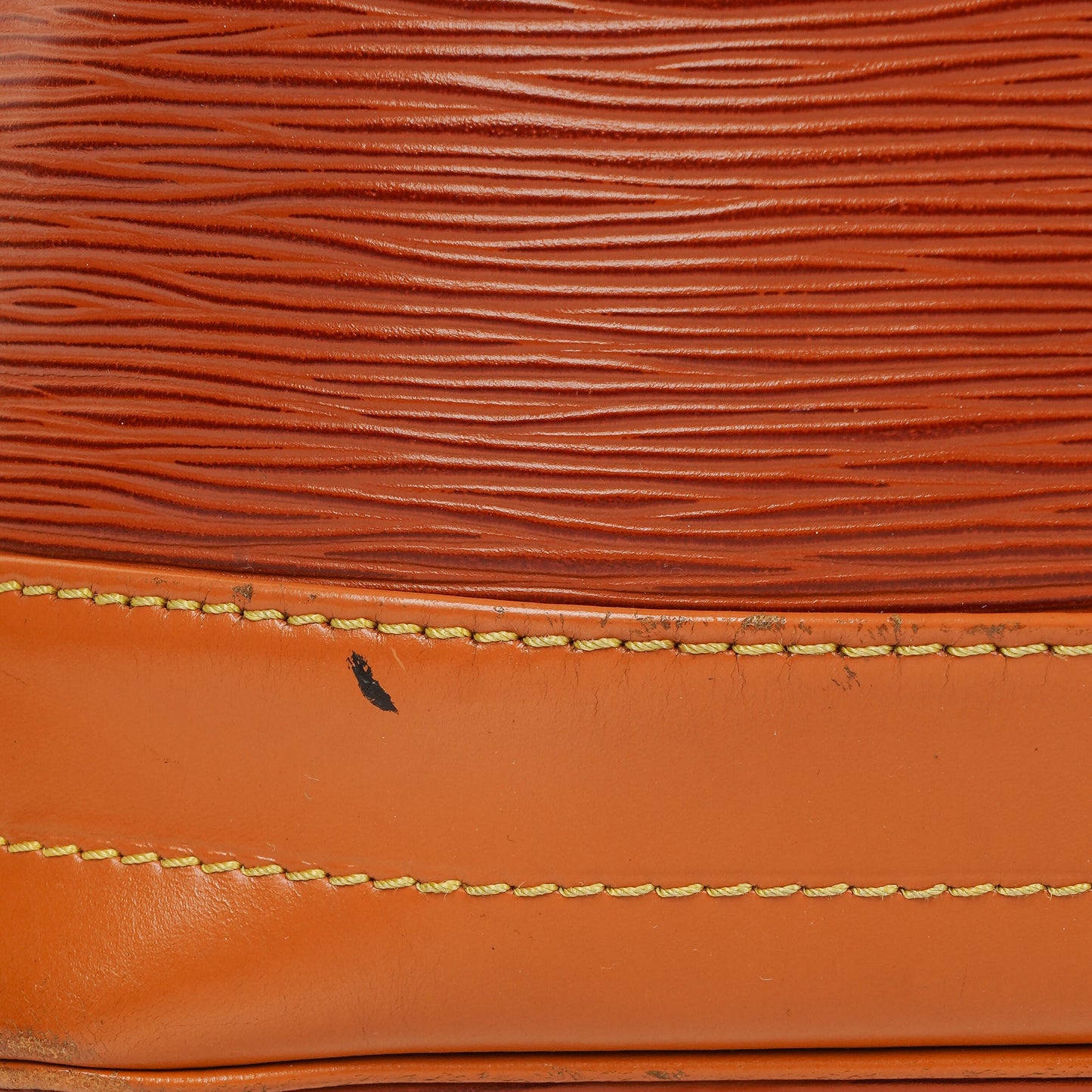 Louis Vuitton Noe Grande Bi - Colour EPI Leather Shoulder Bag