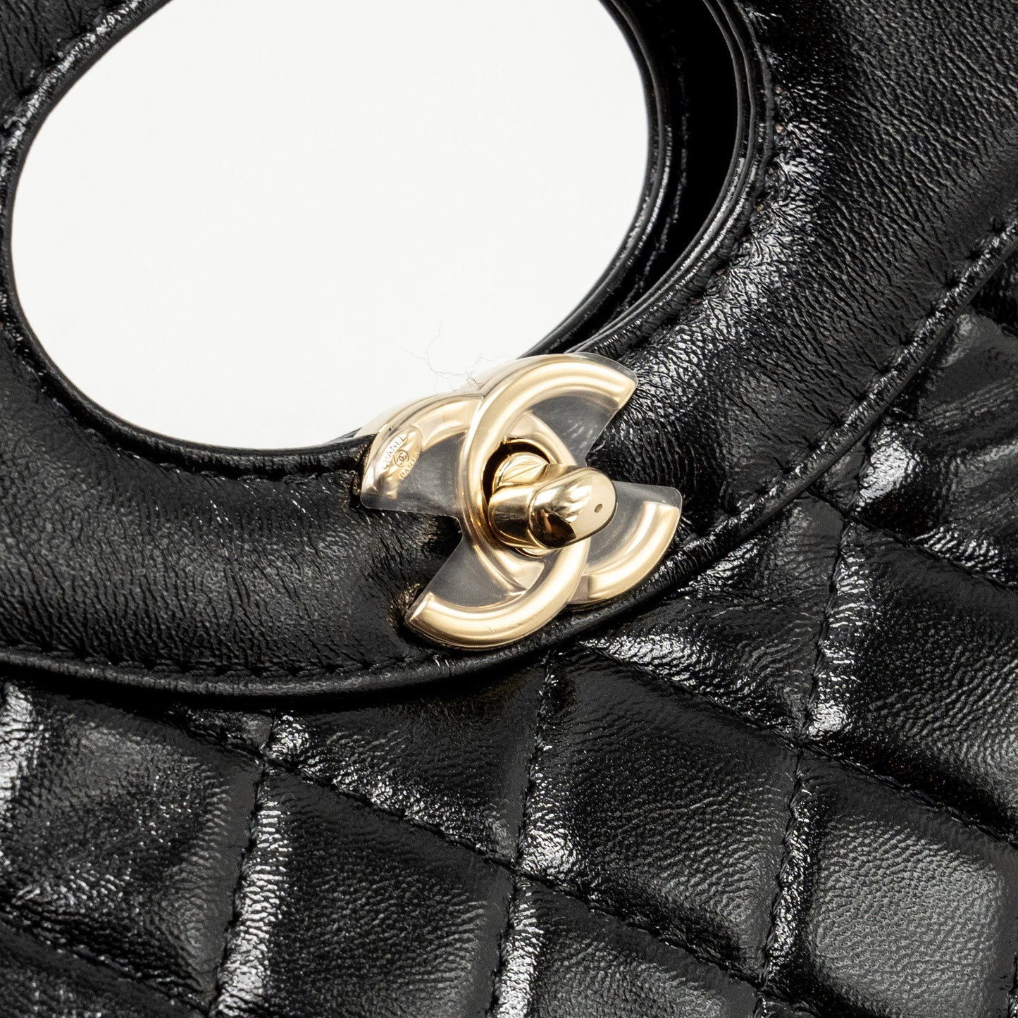 Chanel Mini 31 bag Shiny Calfskin Black L (Microchip)