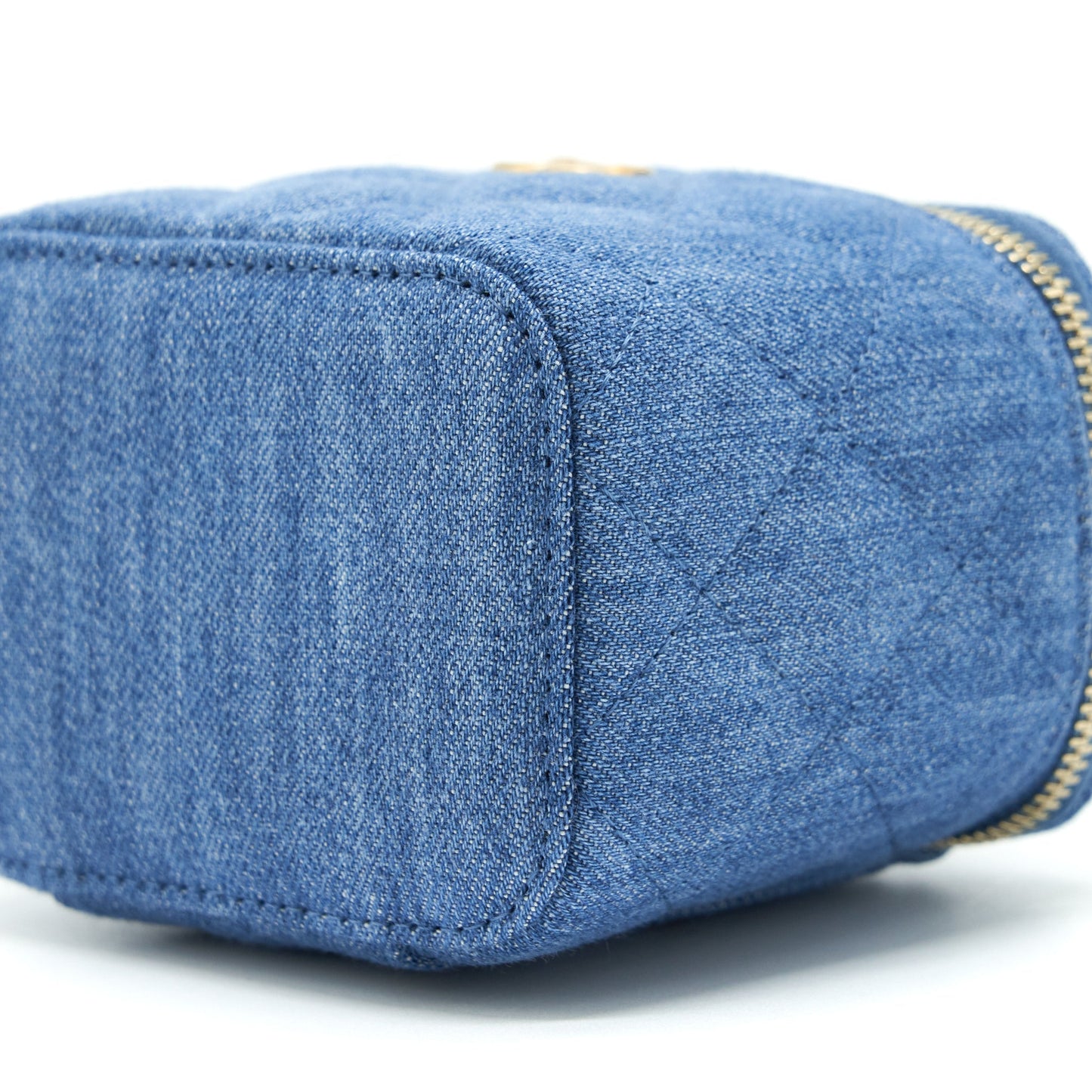 Chanel 22C Pearl Crush Mini Vanity With Chain Denim Blue