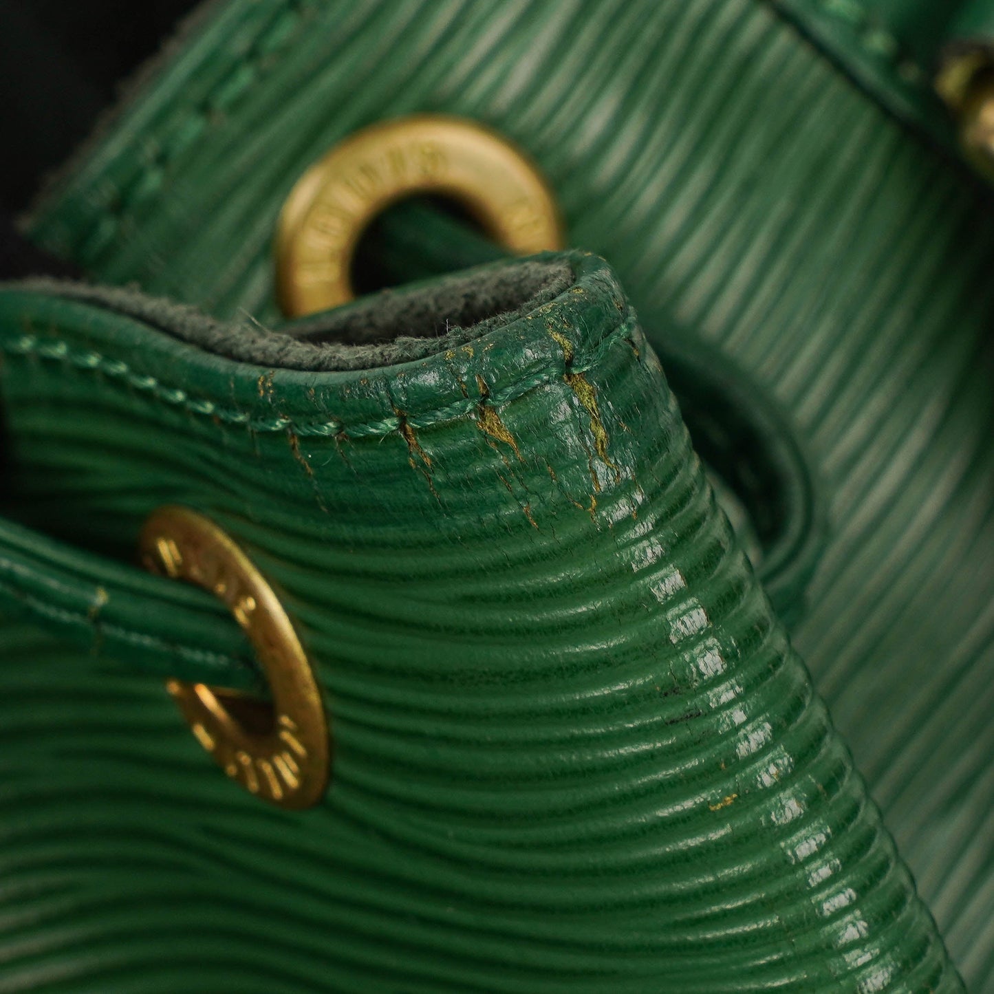 Louis Vuitton Noe Grande GM Green EPI Leather Shoulder Bag