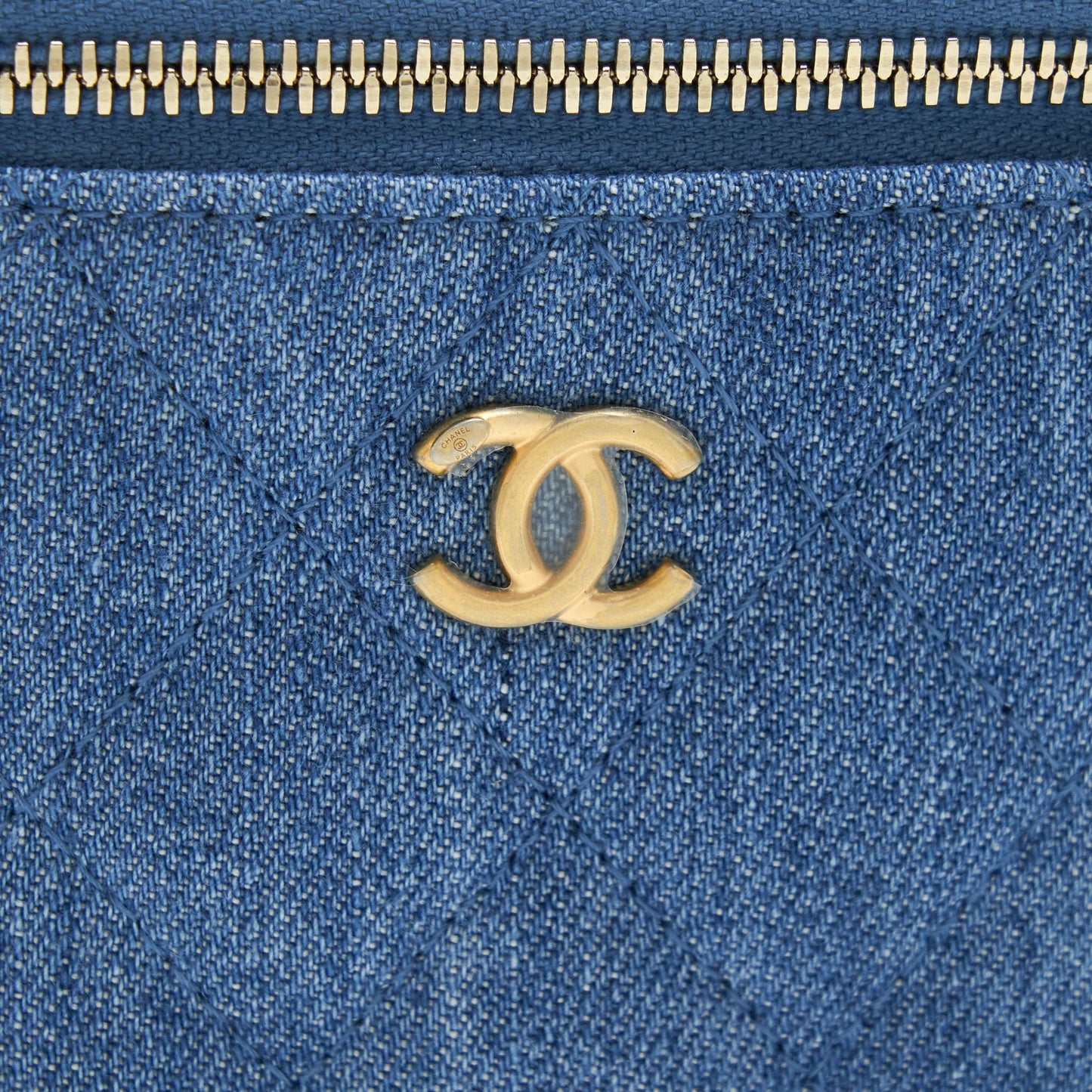 Chanel 22C Pearl Crush Mini Vanity With Chain Denim Blue