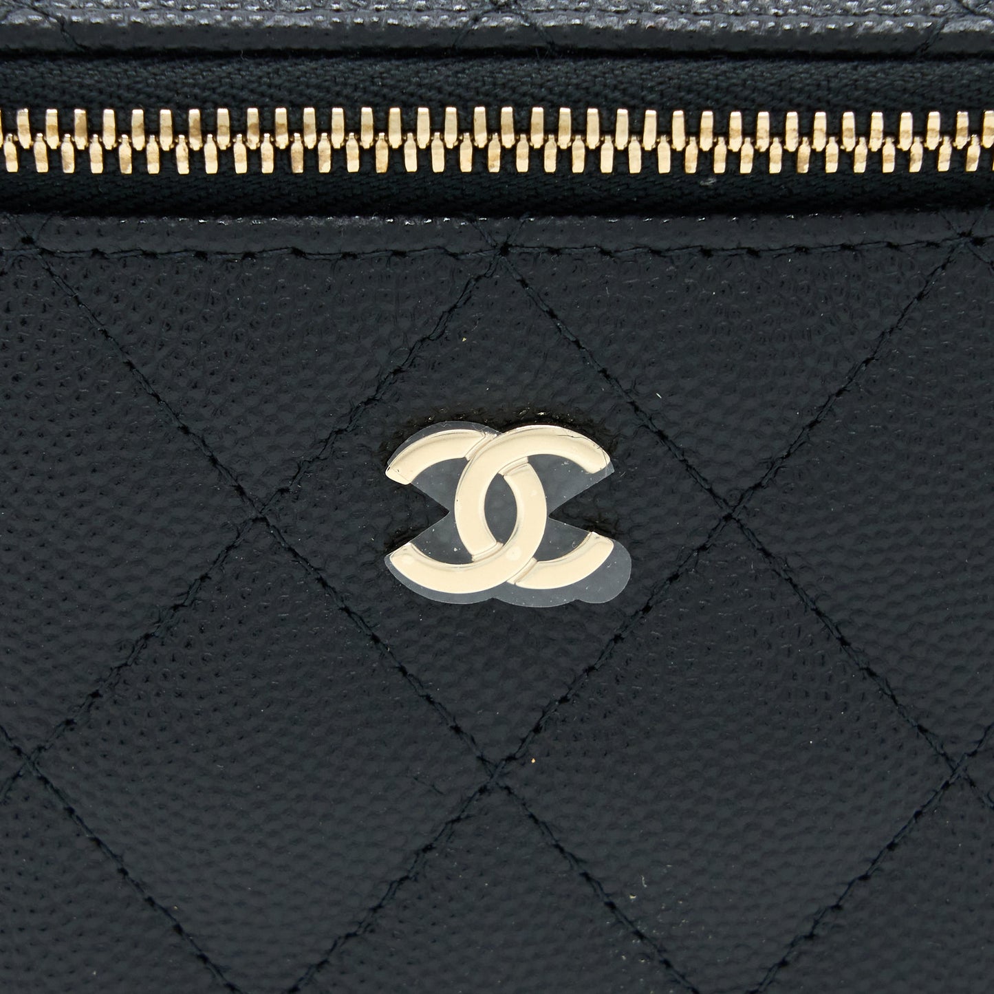 Chanel 23C Mini Vanity with Chain Caviar Black L (Microchip)