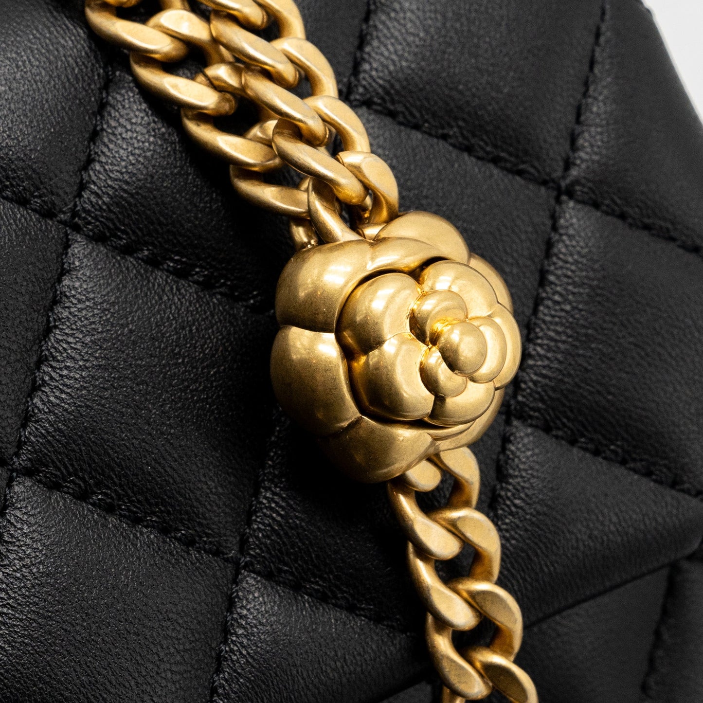 Chanel 23s camellia chain flap bag lambskin black  (Mircochip)
