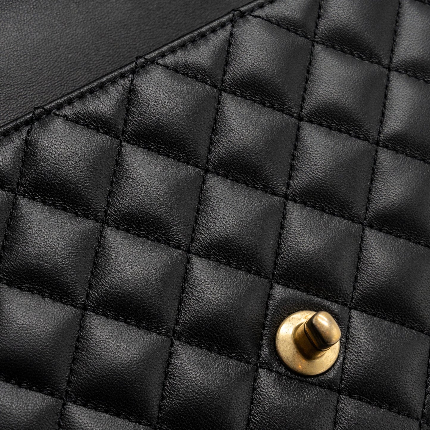 Chanel 23s camellia chain flap bag lambskin black  (Mircochip)