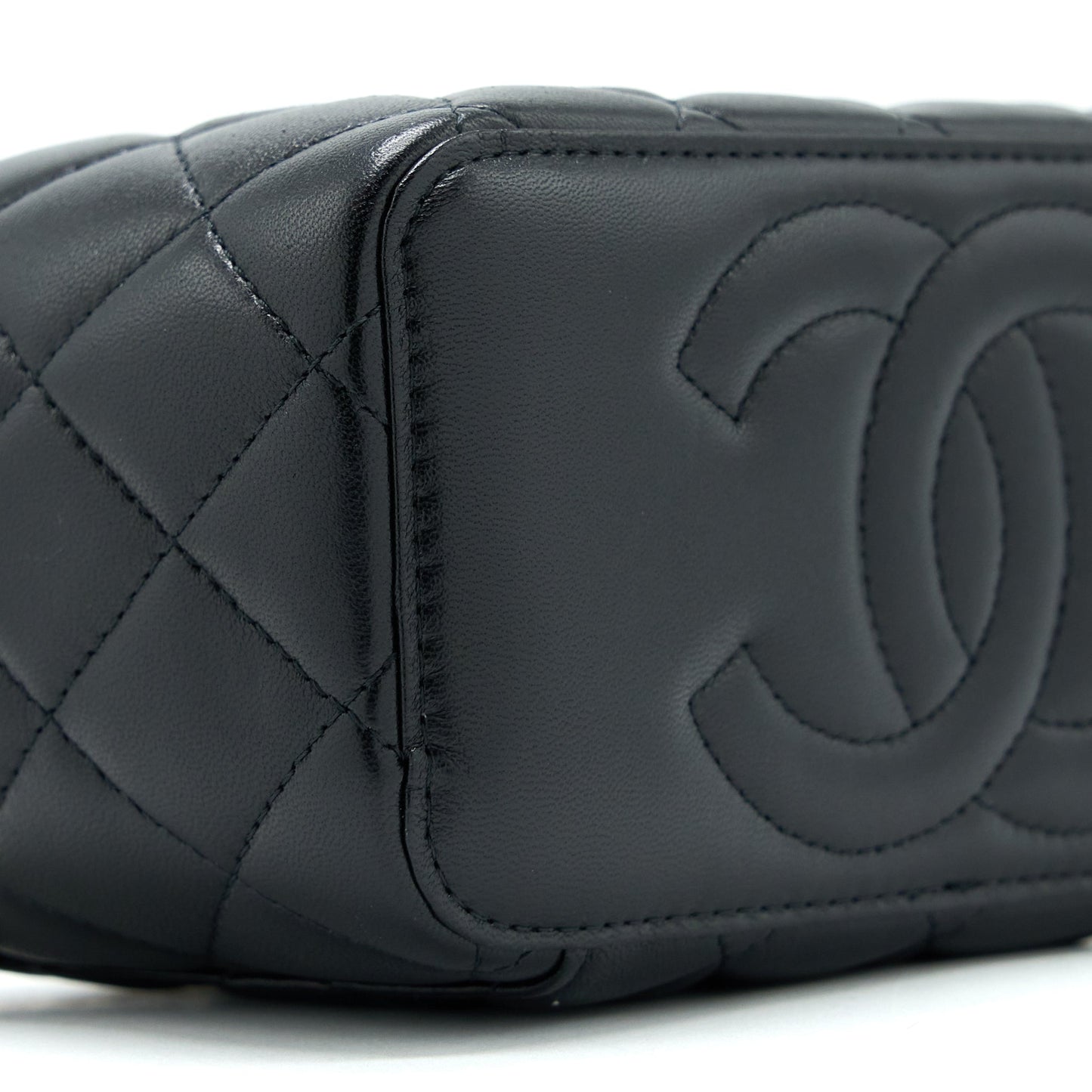 Chanel 22A Top Handle Long Vanity Case Lambskin Black L