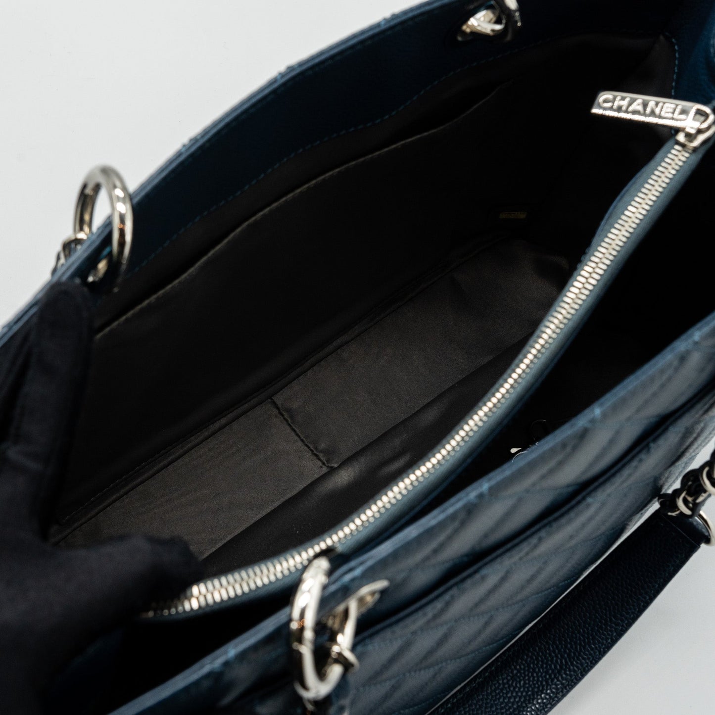 Chanel Grand Shopping Tote/ GST Caviar Dark Blue