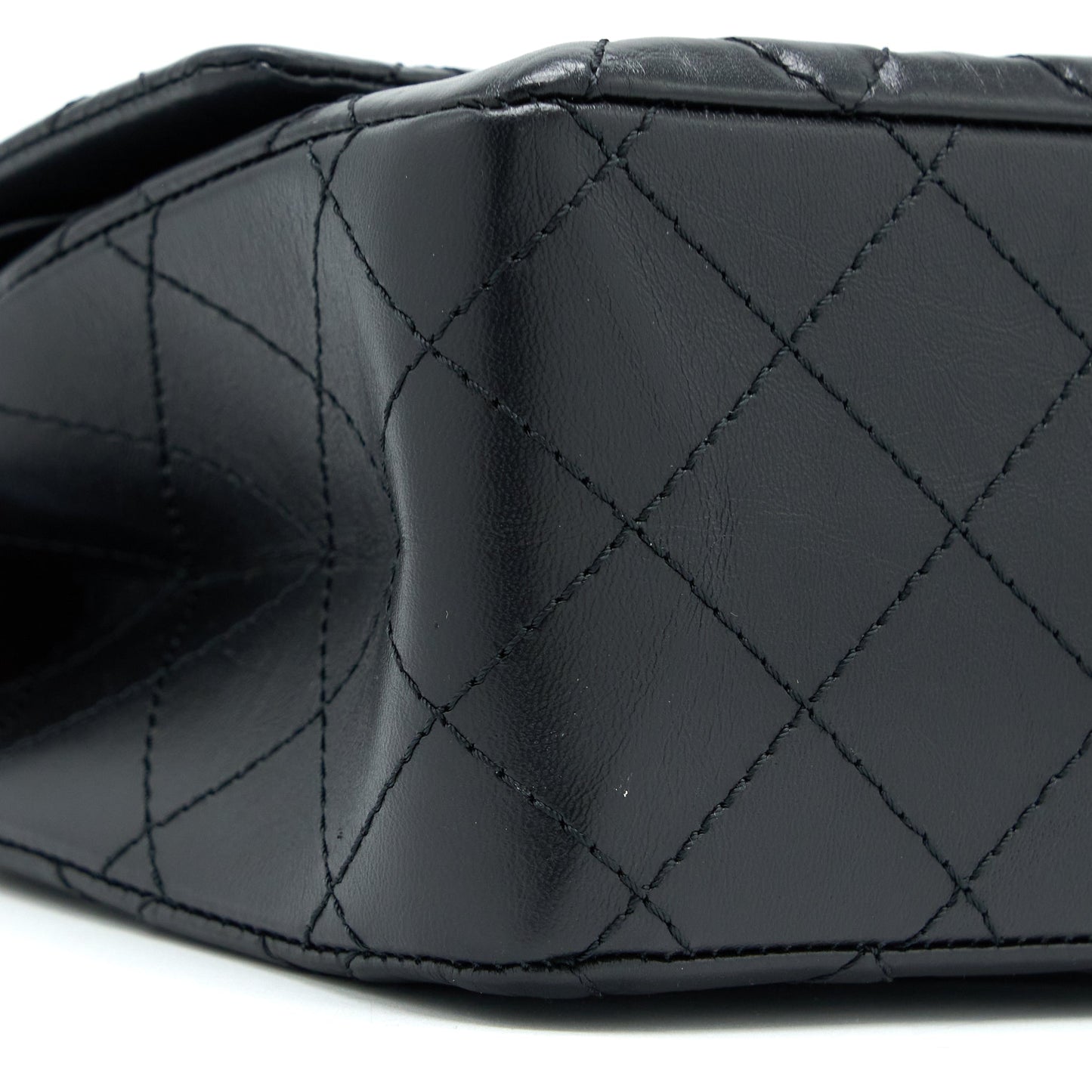 Chanel 2.55 Reissue 226 Aged Calfskin Black Brushed  (Microchip)