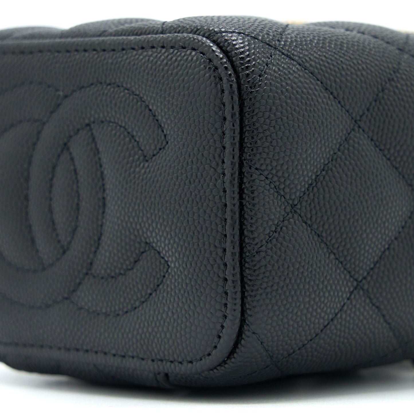 Chanel 23C Mini Vanity with Chain Caviar Black L (Microchip)