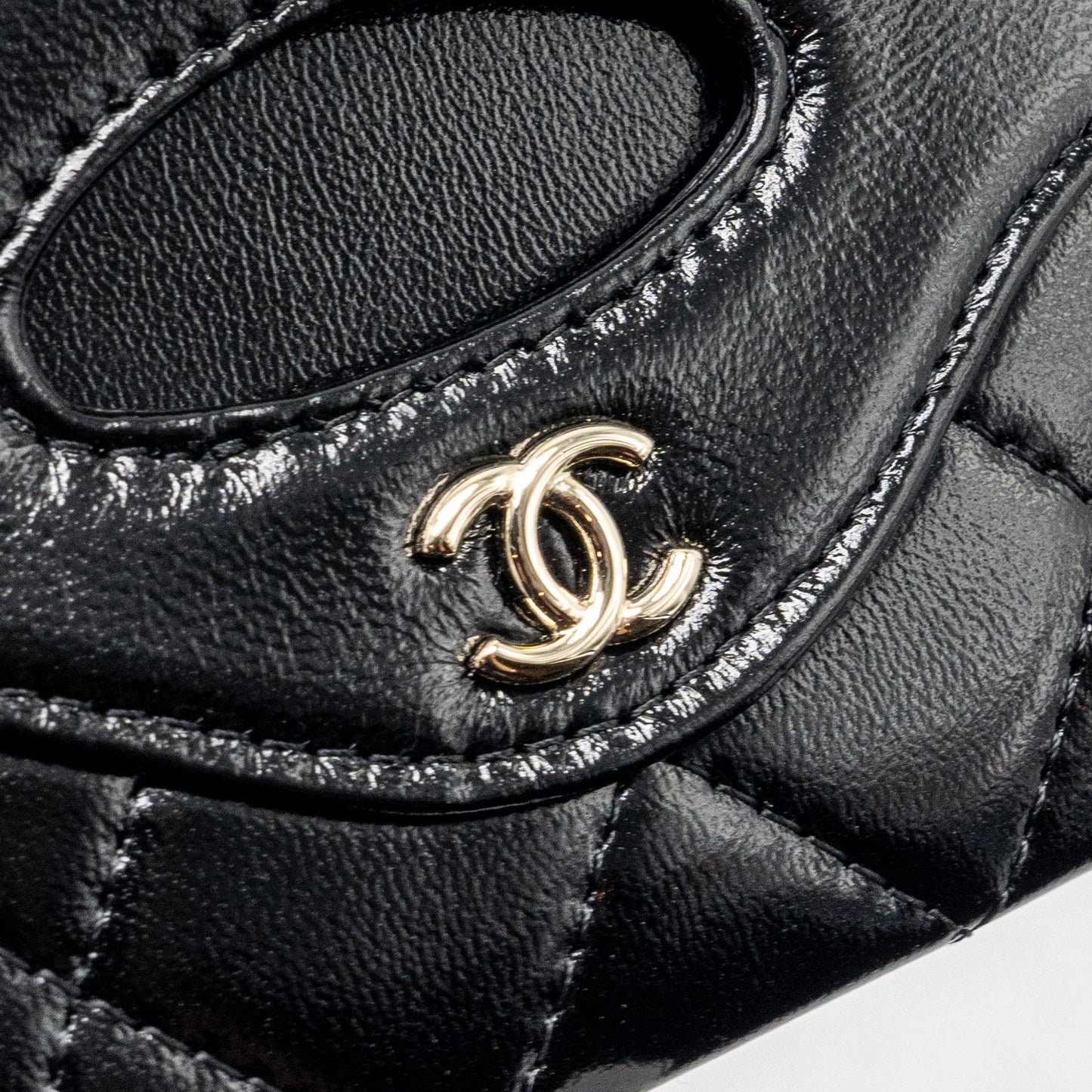 Chanel 31 card holder shiny goatskin black L (microchip)