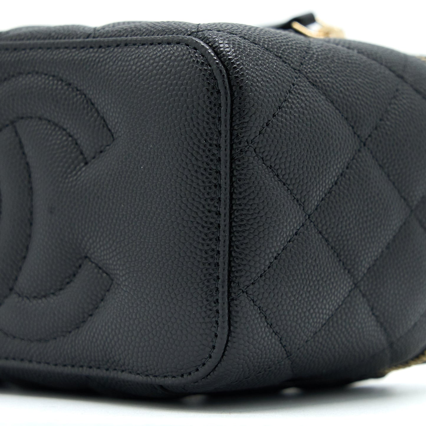 Chanel 23C Long Vanity With Chain Caviar Black L